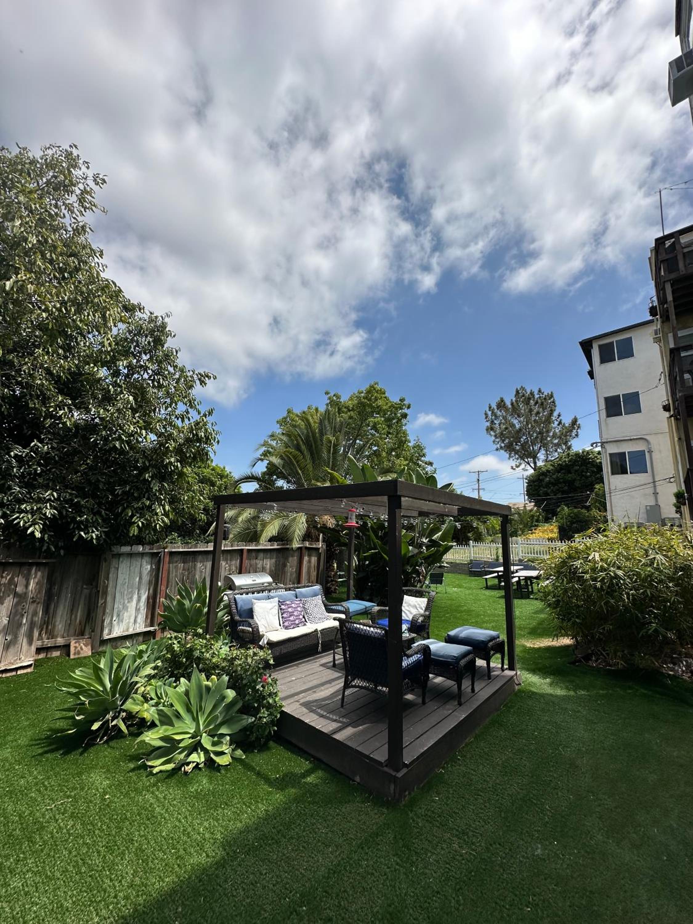 CasaViva Breeze - 2BR with Sunset Views, Firepit & Backyard - Walk to Fun & Eats in North Park & Hillcrest, 5 Min to Gaslamp view 3