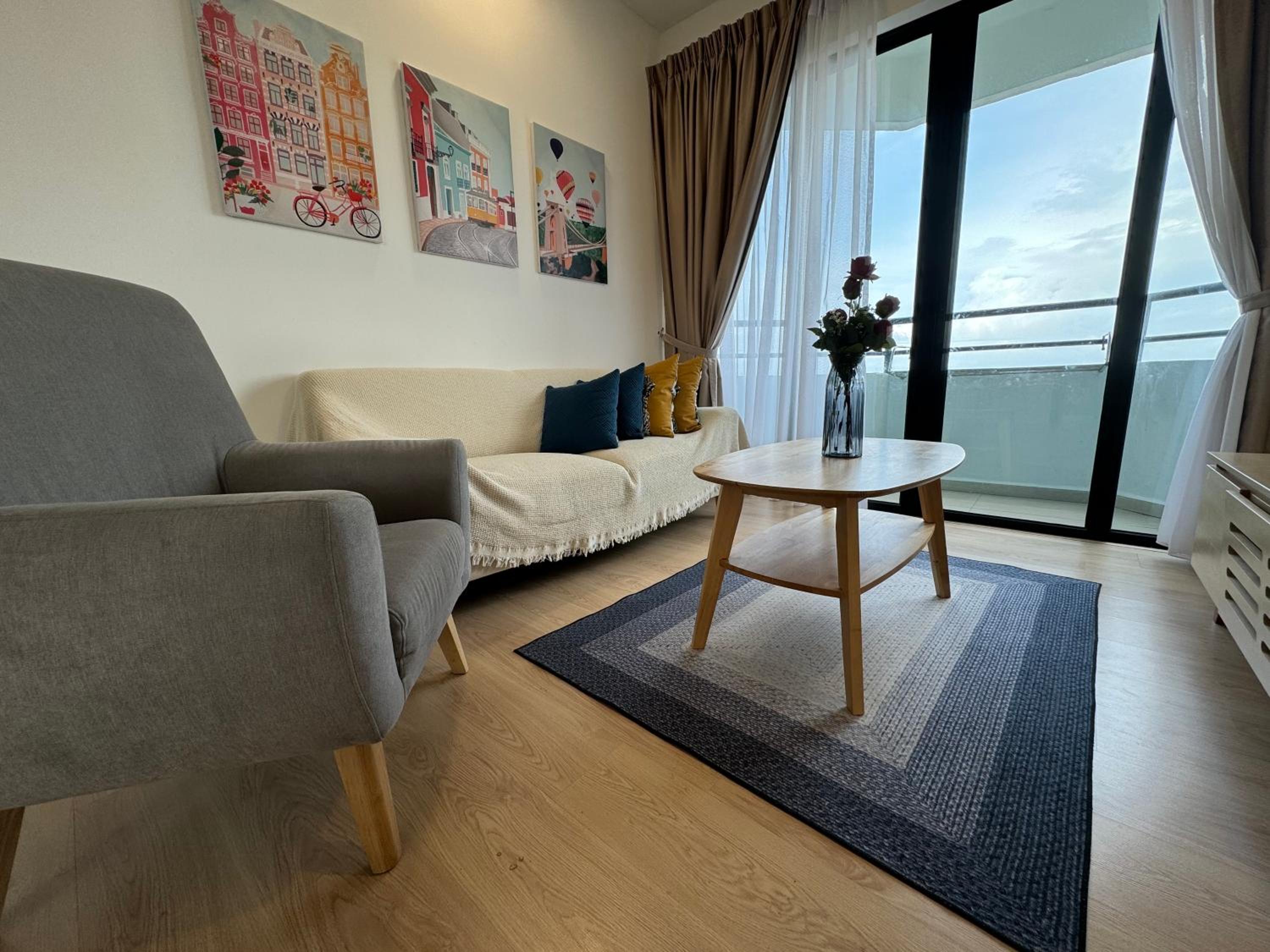 SEAVIEW - BEACHFRONT - 2BR Apartment - Corner Unit- Mutiara Melaka Beach Resort Pantai Puteri photo 1