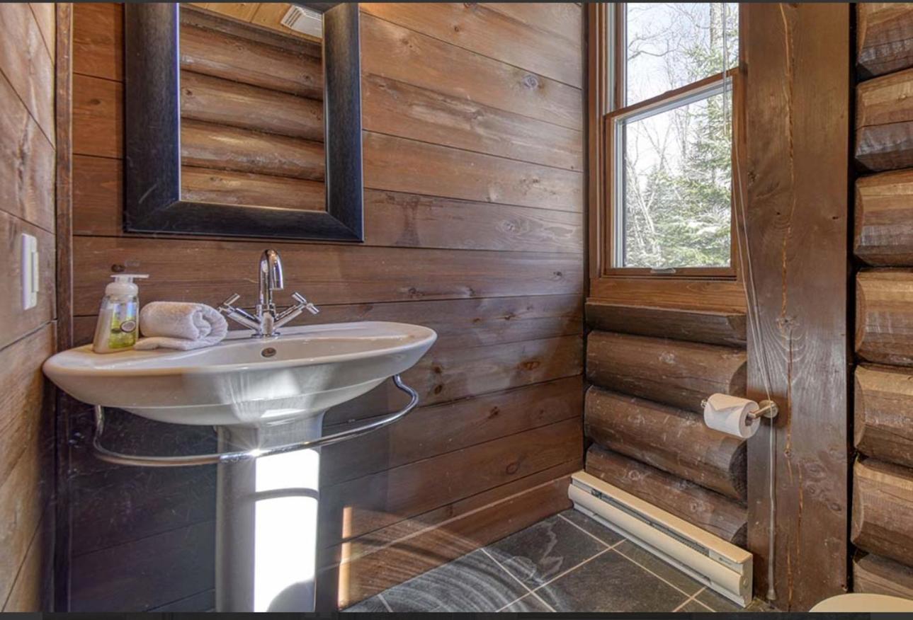 Tremblant Naturo-Spa, LAC, PISCINE, TENNIS, GYM