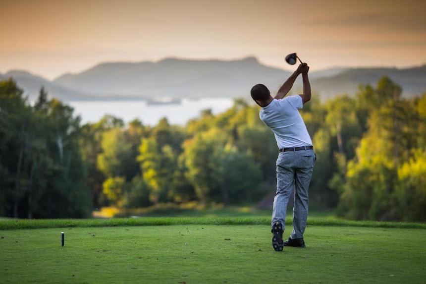 Tremblant Naturo-Spa, LAC, PISCINE, TENNIS, GYM