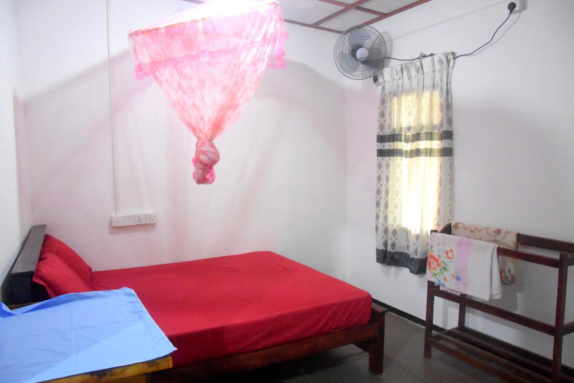 Meera Homestay & Guest House