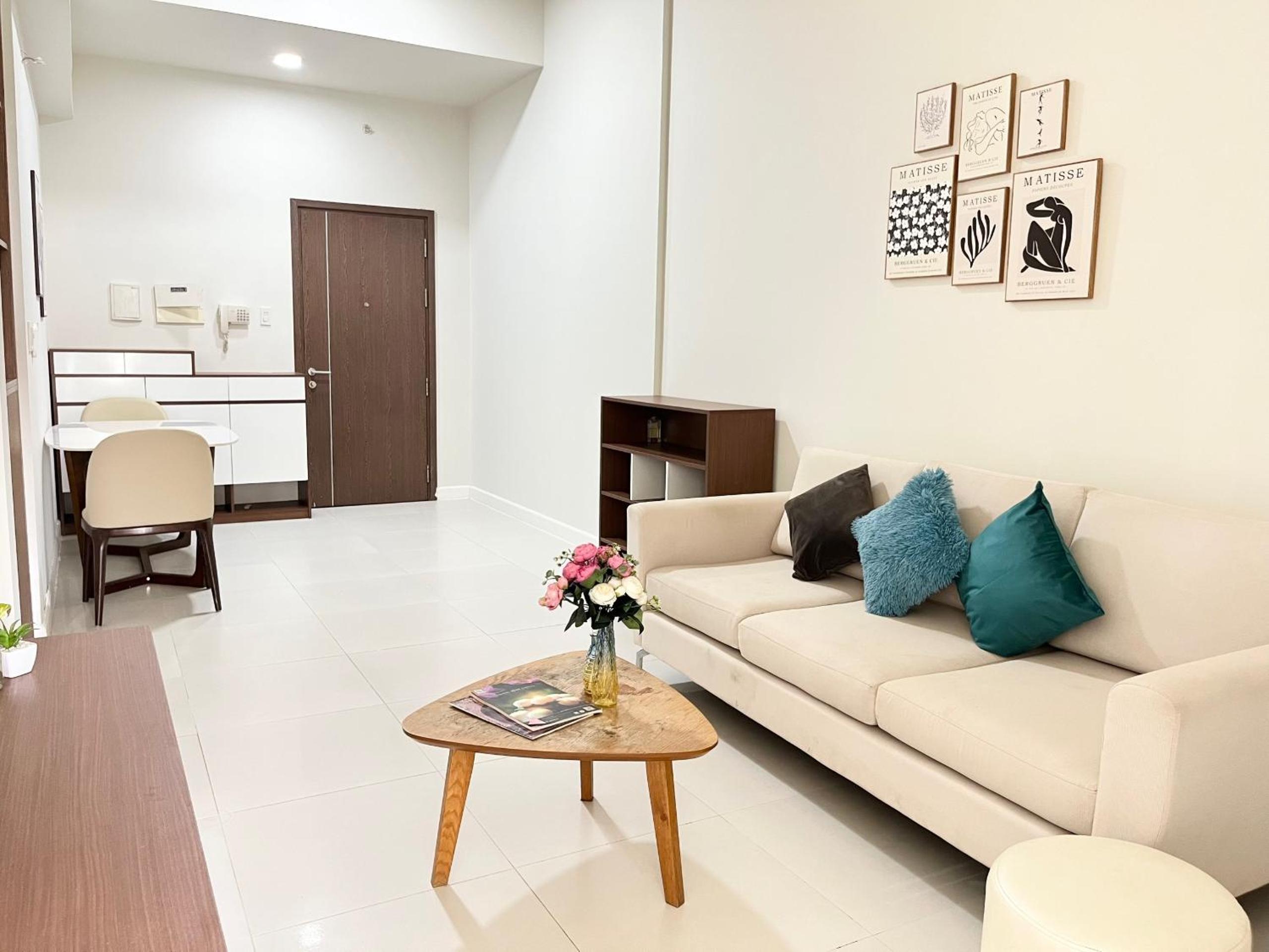 1 bedroom Lexington