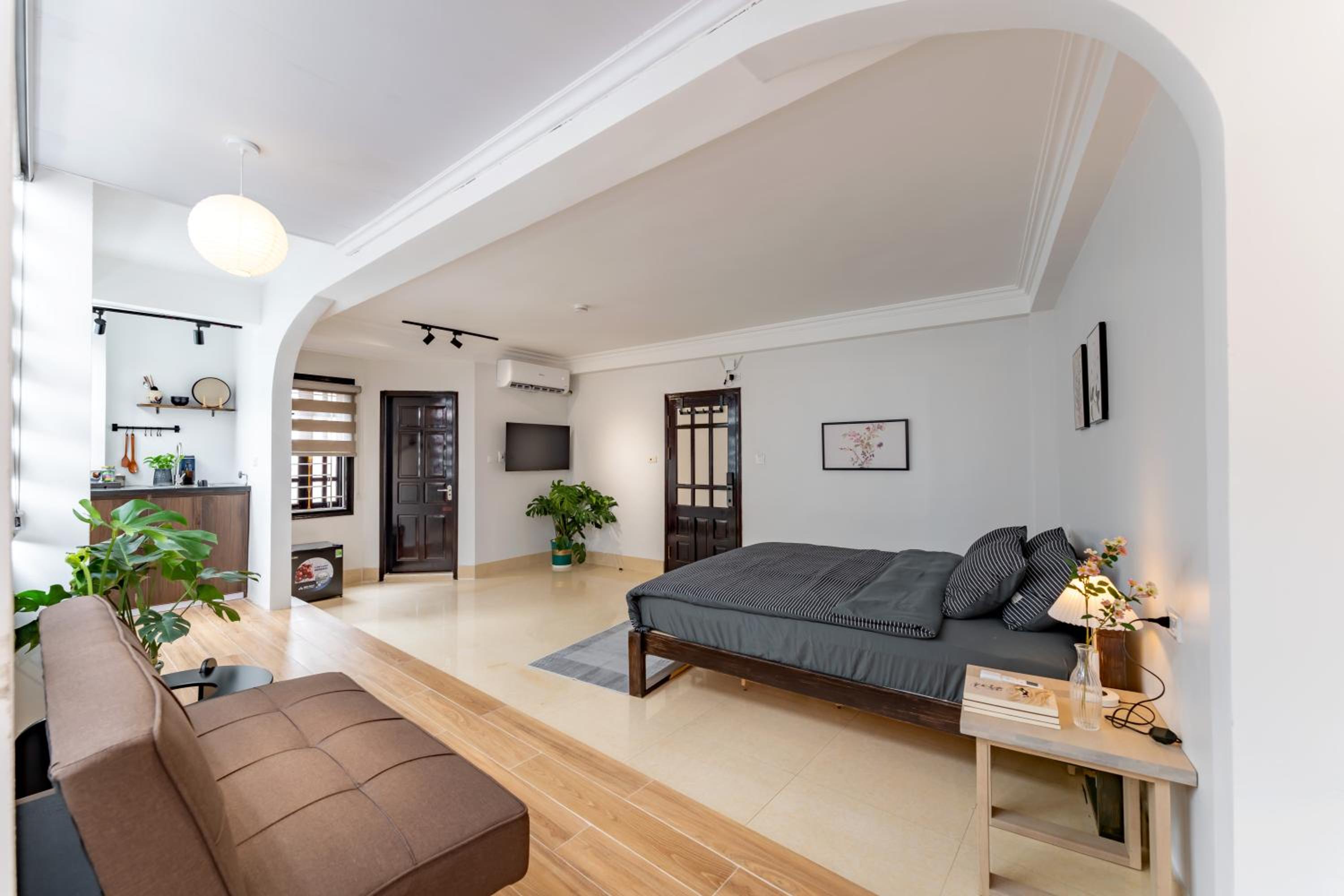 Old Quarter-Private Quiet Central Entire Rental-Peaceful Central Suites