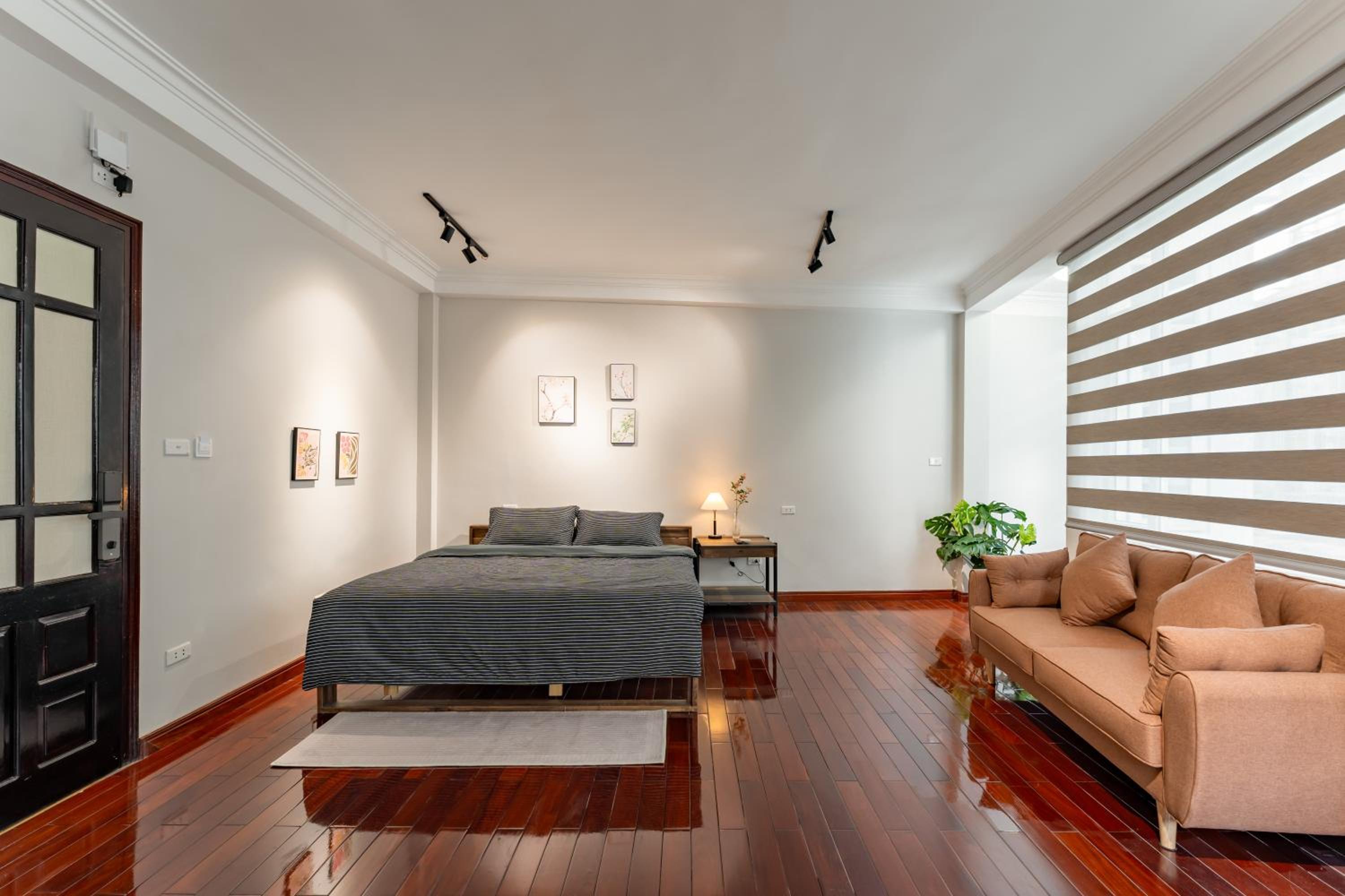 Old Quarter-Private Quiet Central Entire Rental-Peaceful Central Suites