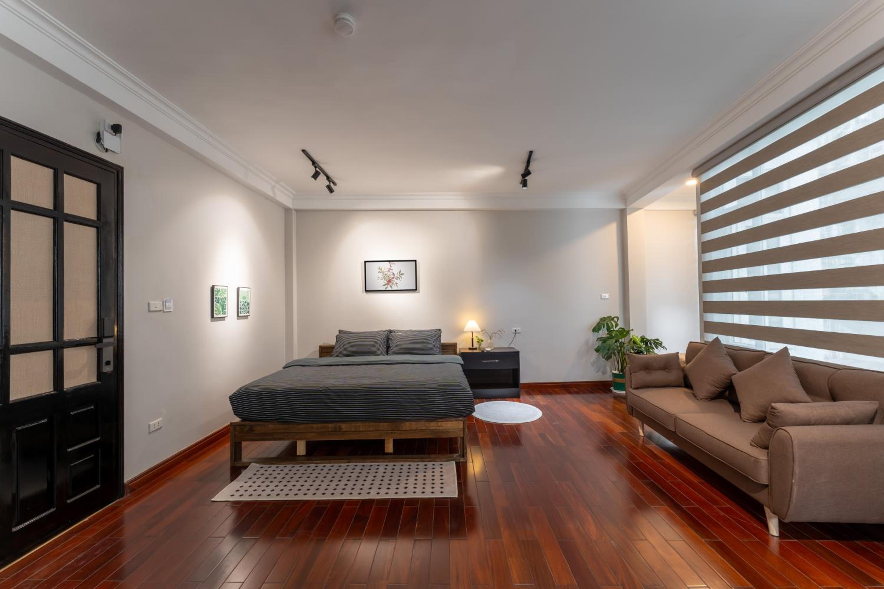 Old Quarter-Private Quiet Central Entire Rental-Peaceful Central Suites