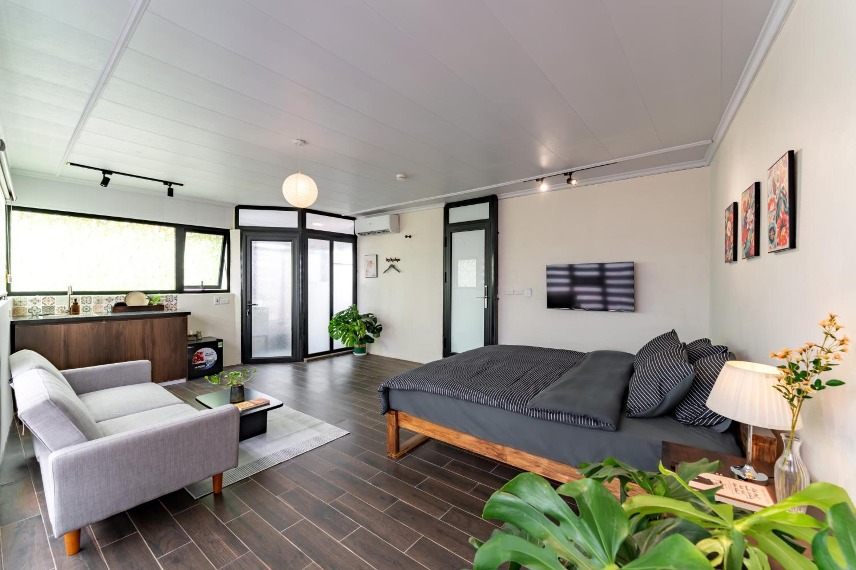 Old Quarter-Private Quiet Central Entire Rental-Peaceful Central Suites