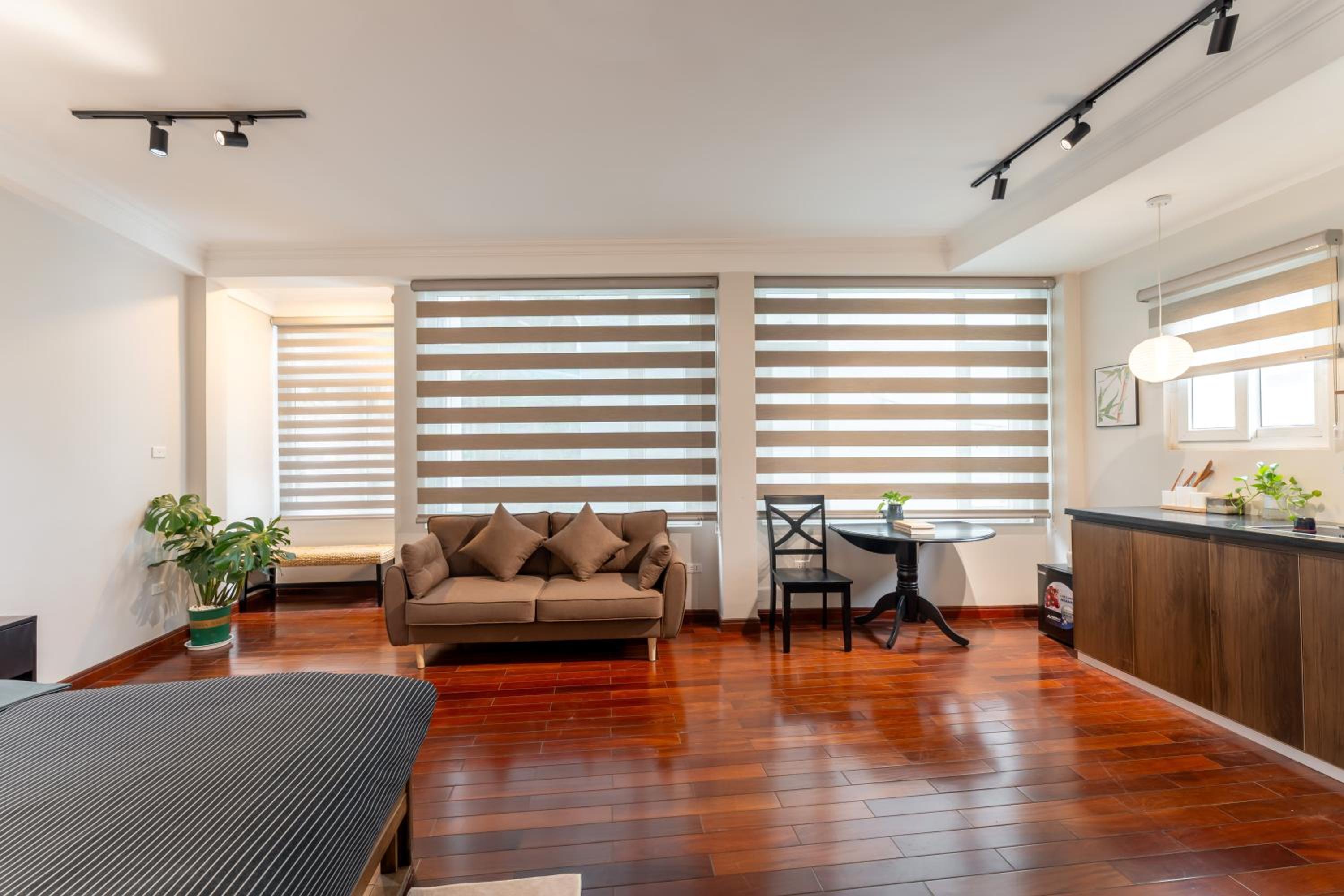 Old Quarter-Private Quiet Central Entire Rental-Peaceful Central Suites
