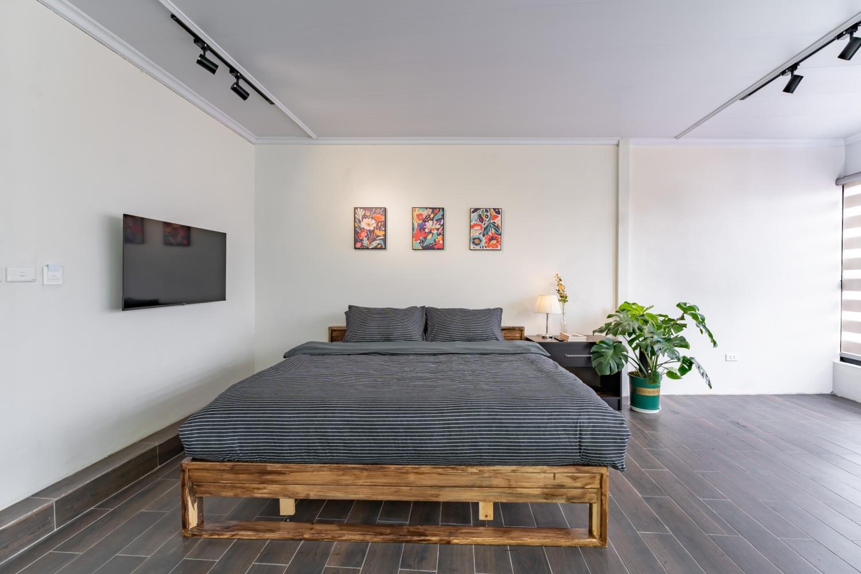 Old Quarter-Private Quiet Central Entire Rental-Peaceful Central Suites