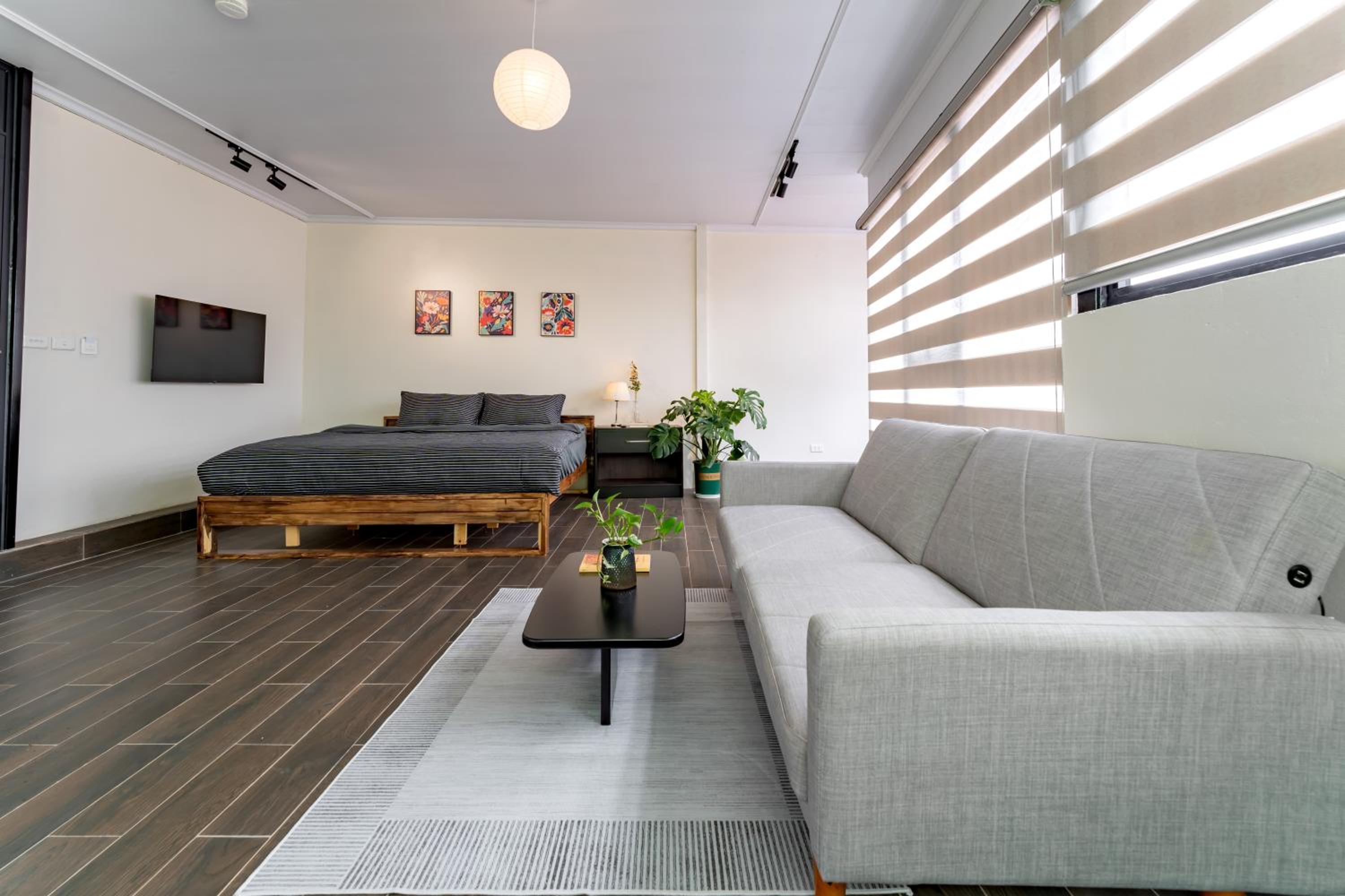 Old Quarter-Private Quiet Central Entire Rental-Peaceful Central Suites