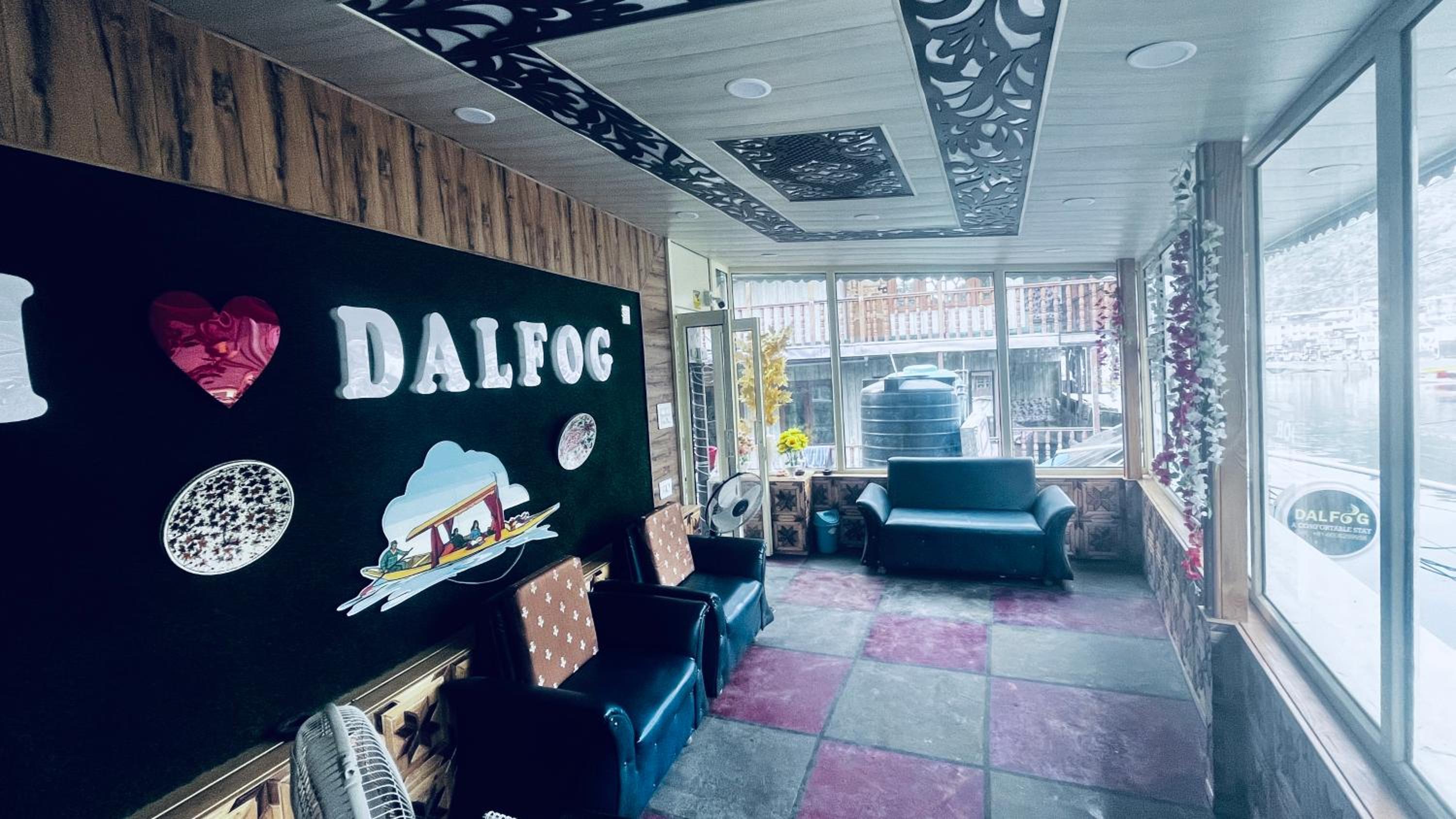 lounge