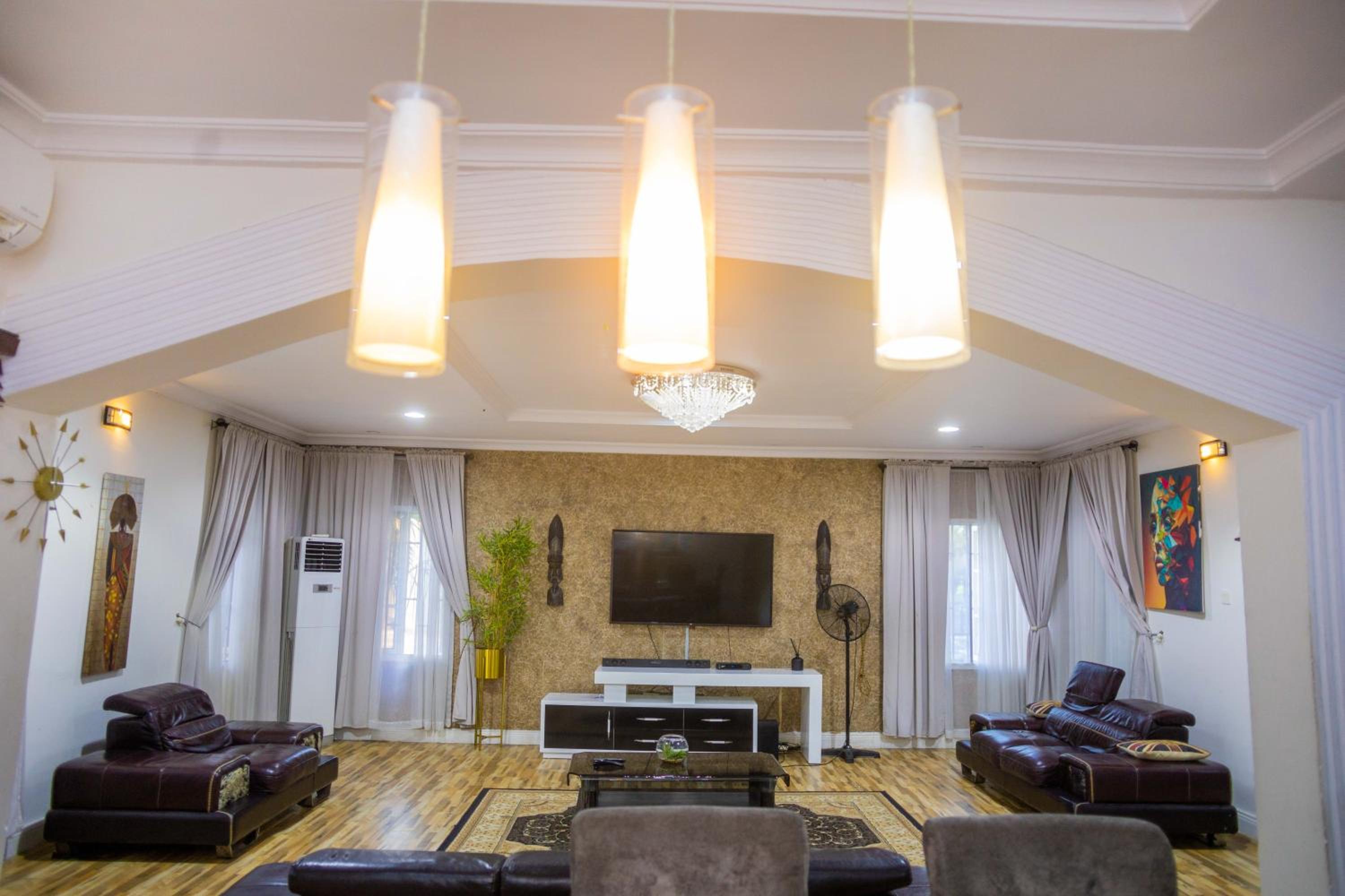 LEKKI SECRET MANSION 'n' SWIMMING POOl view 2
