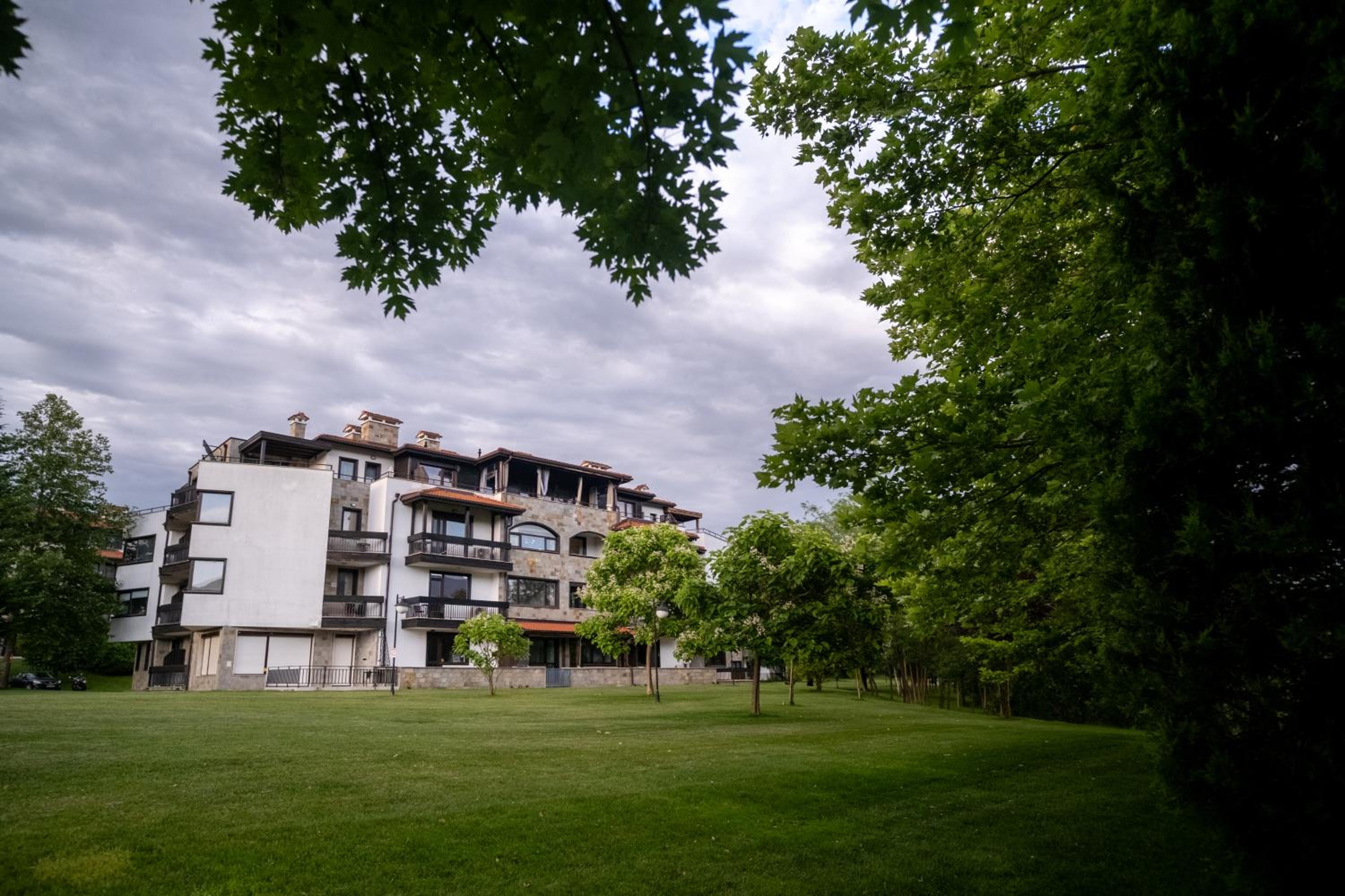 Pravets Lake Panorama Apartments
