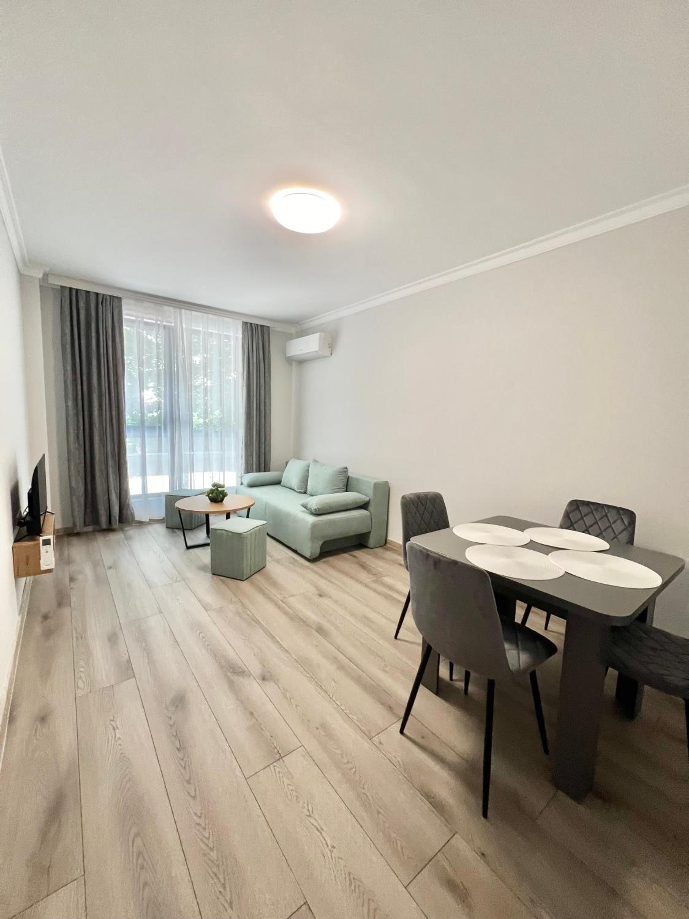 GREEN PARK Apartments and rooms for guests