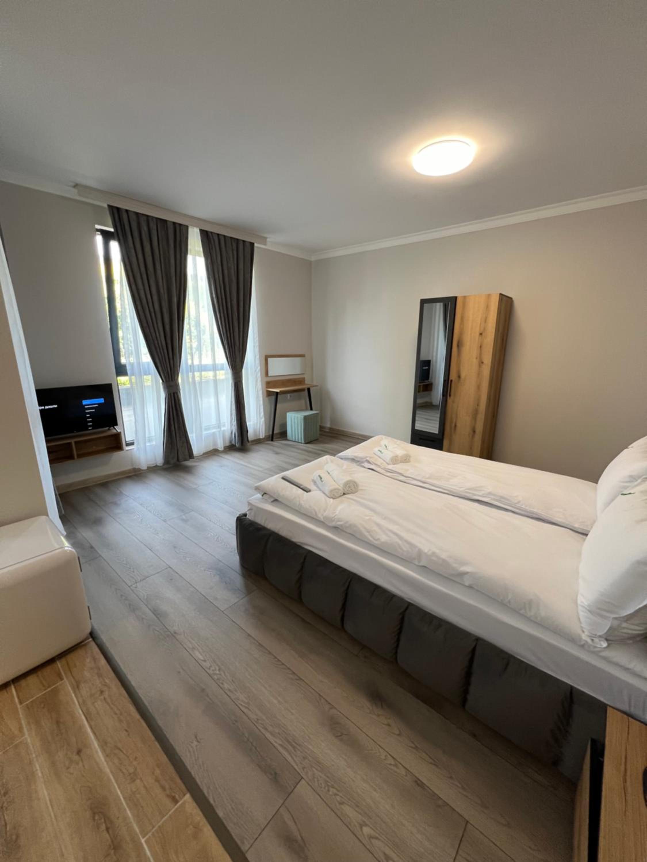 GREEN PARK Apartments and rooms for guests