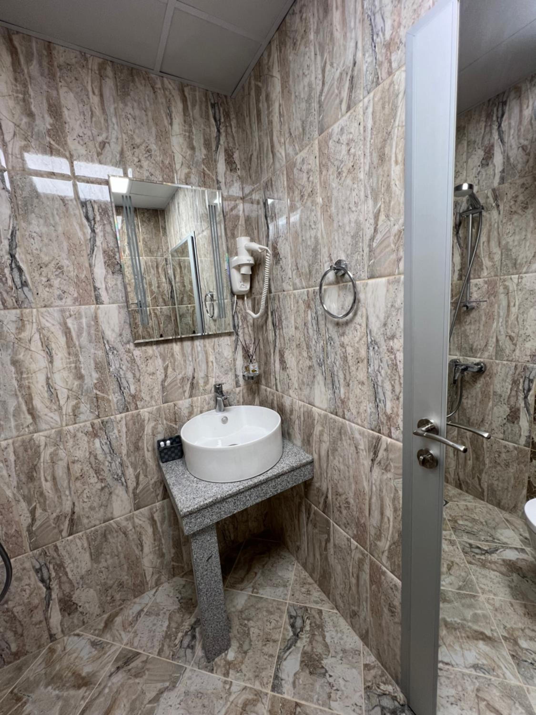 GREEN PARK Apartments and rooms for guests