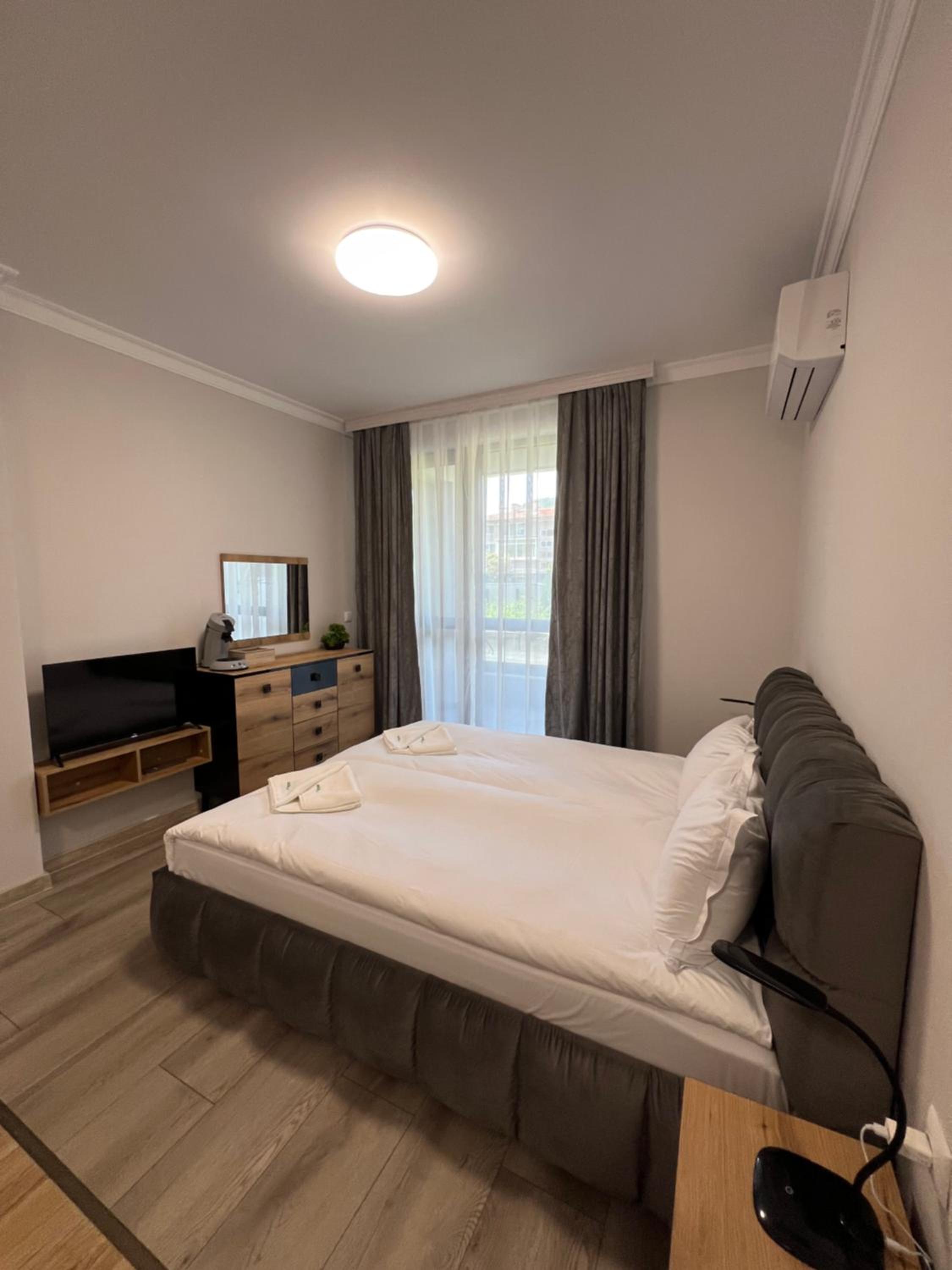 GREEN PARK Apartments and rooms for guests