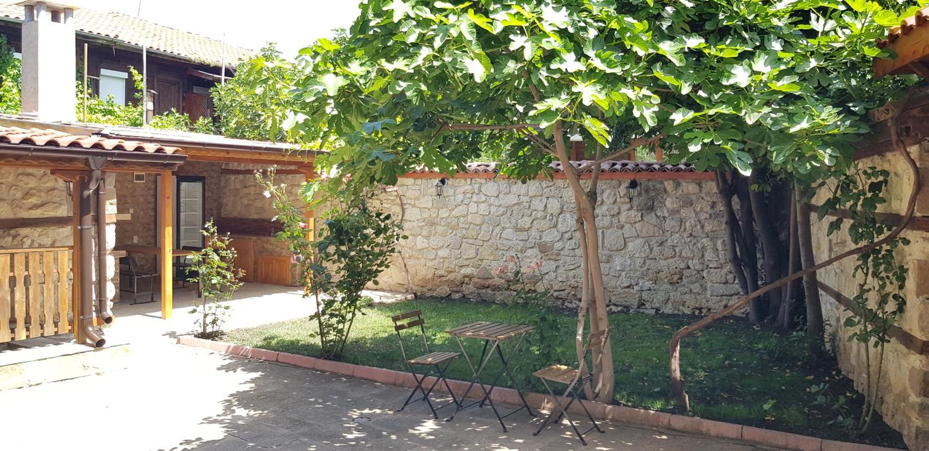 Villa Nikoli