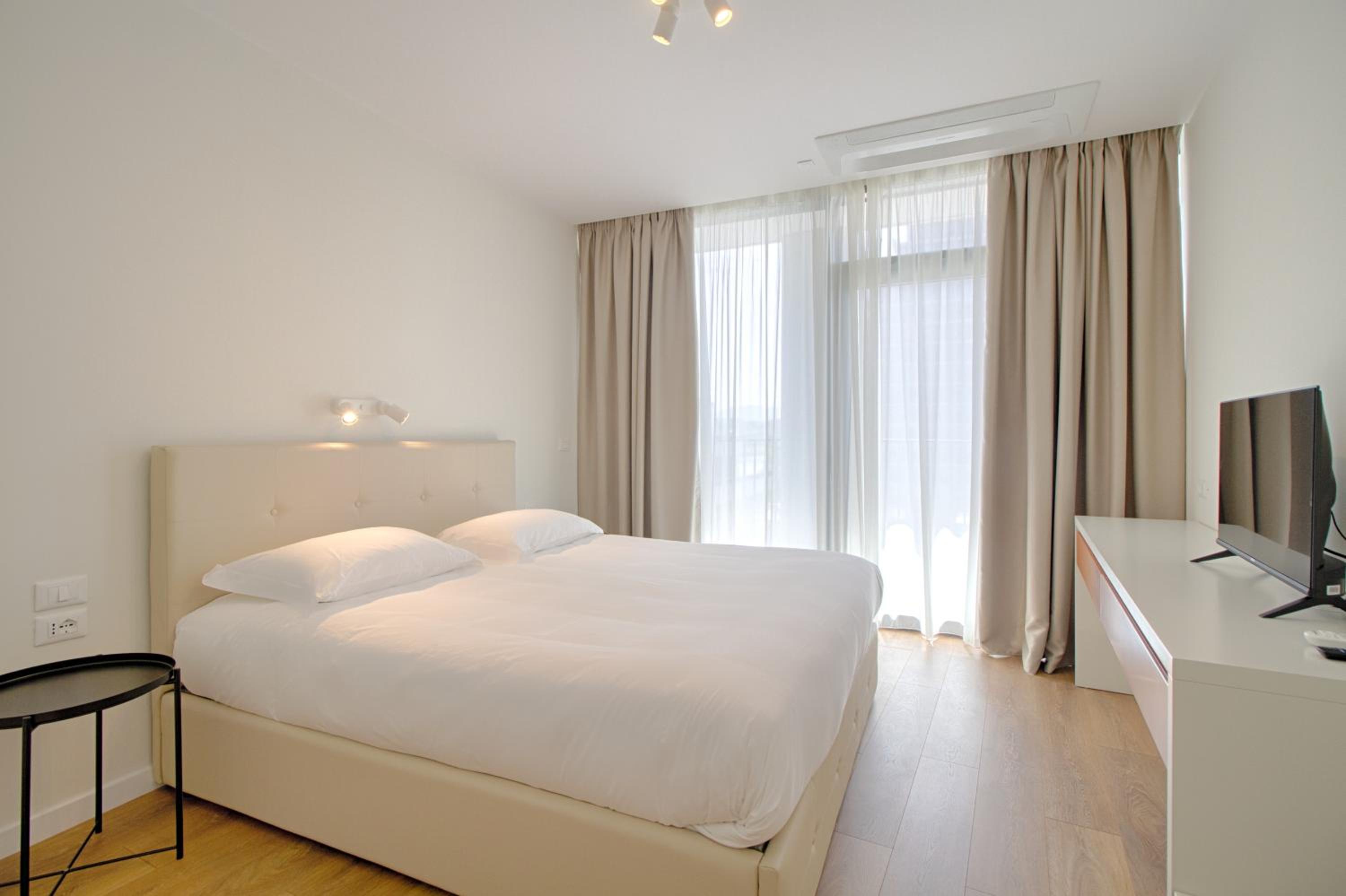 THE ROOMS - Serviced Apartments Tirana — photo 10