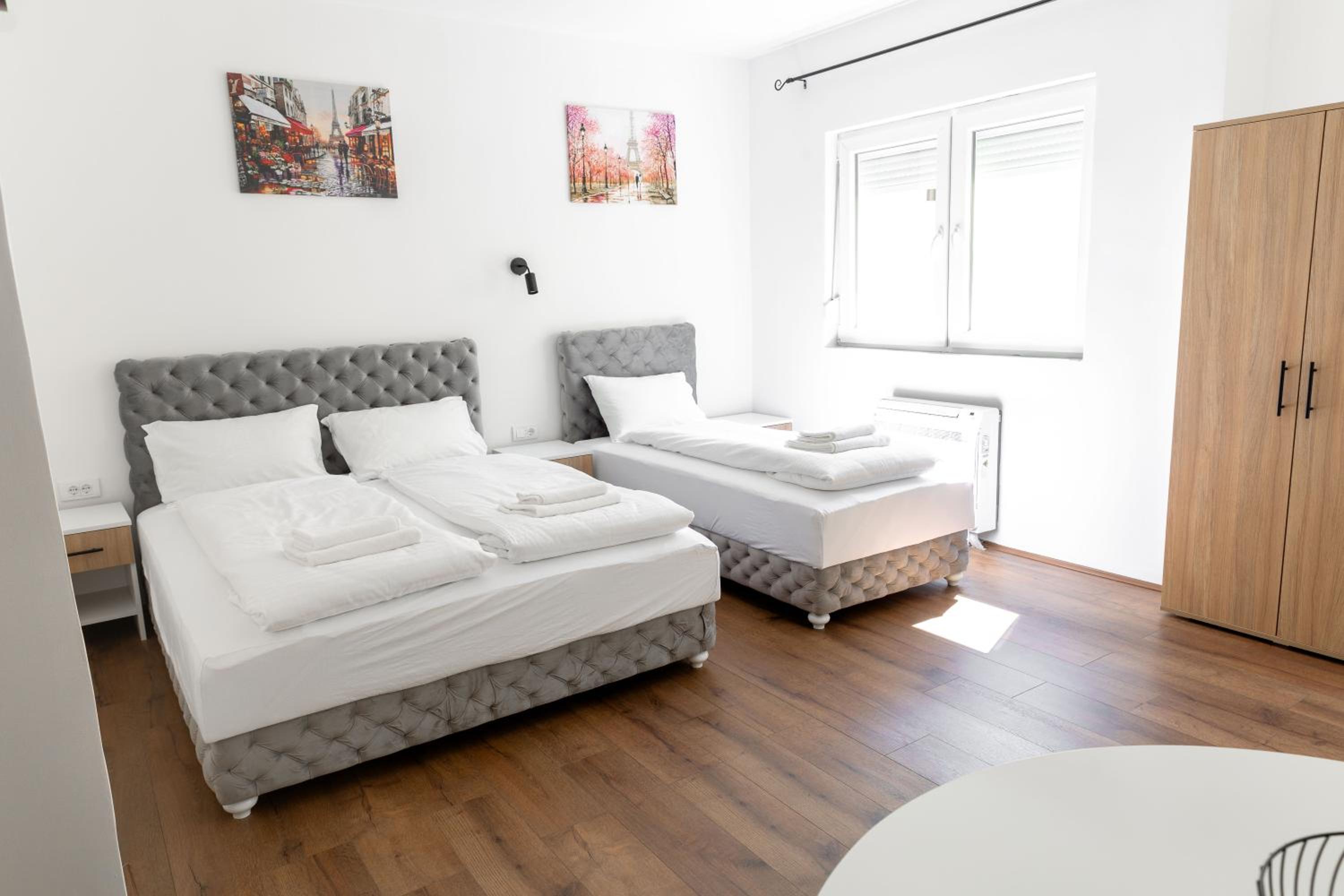 Luna Nera apartments