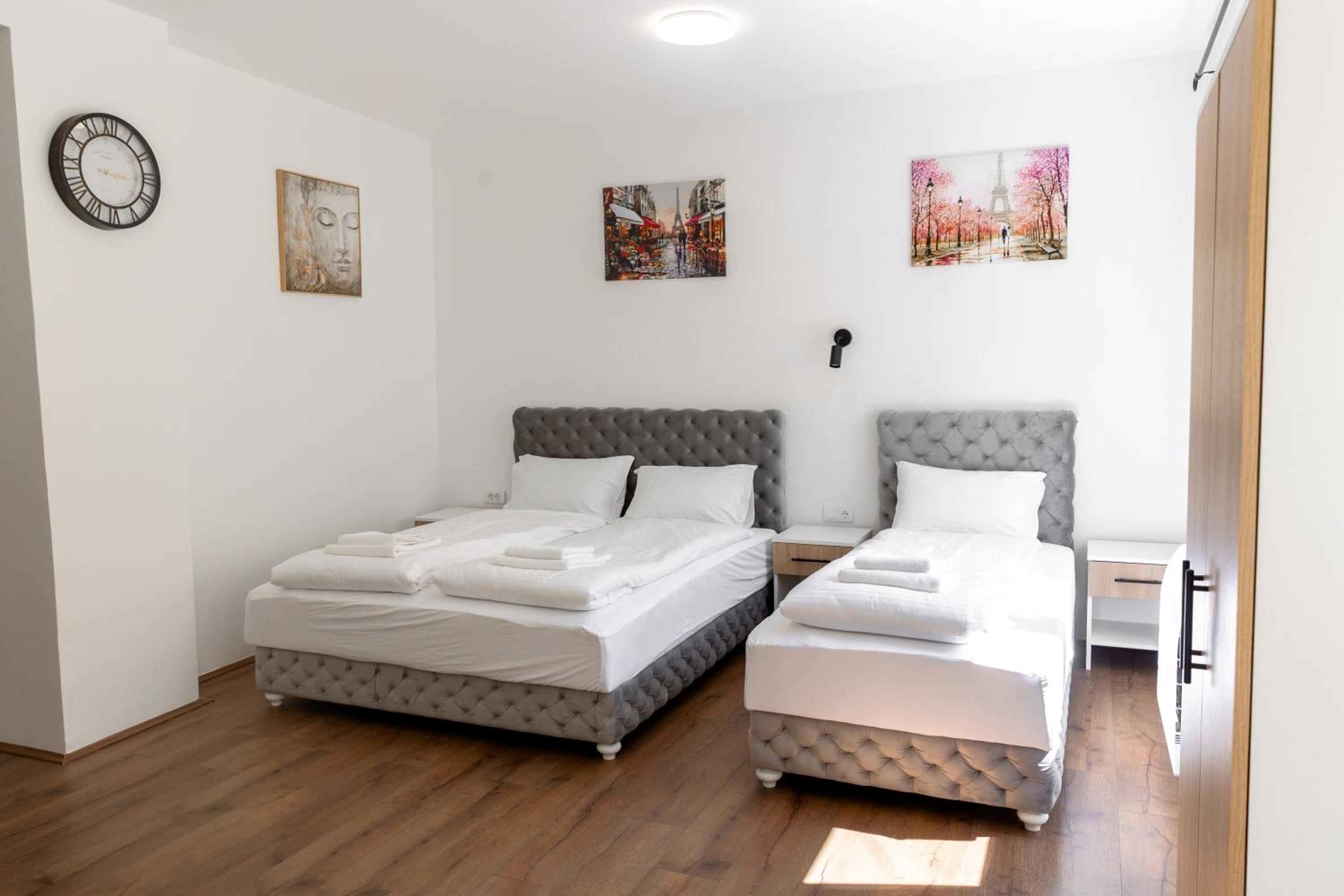 Luna Nera apartments