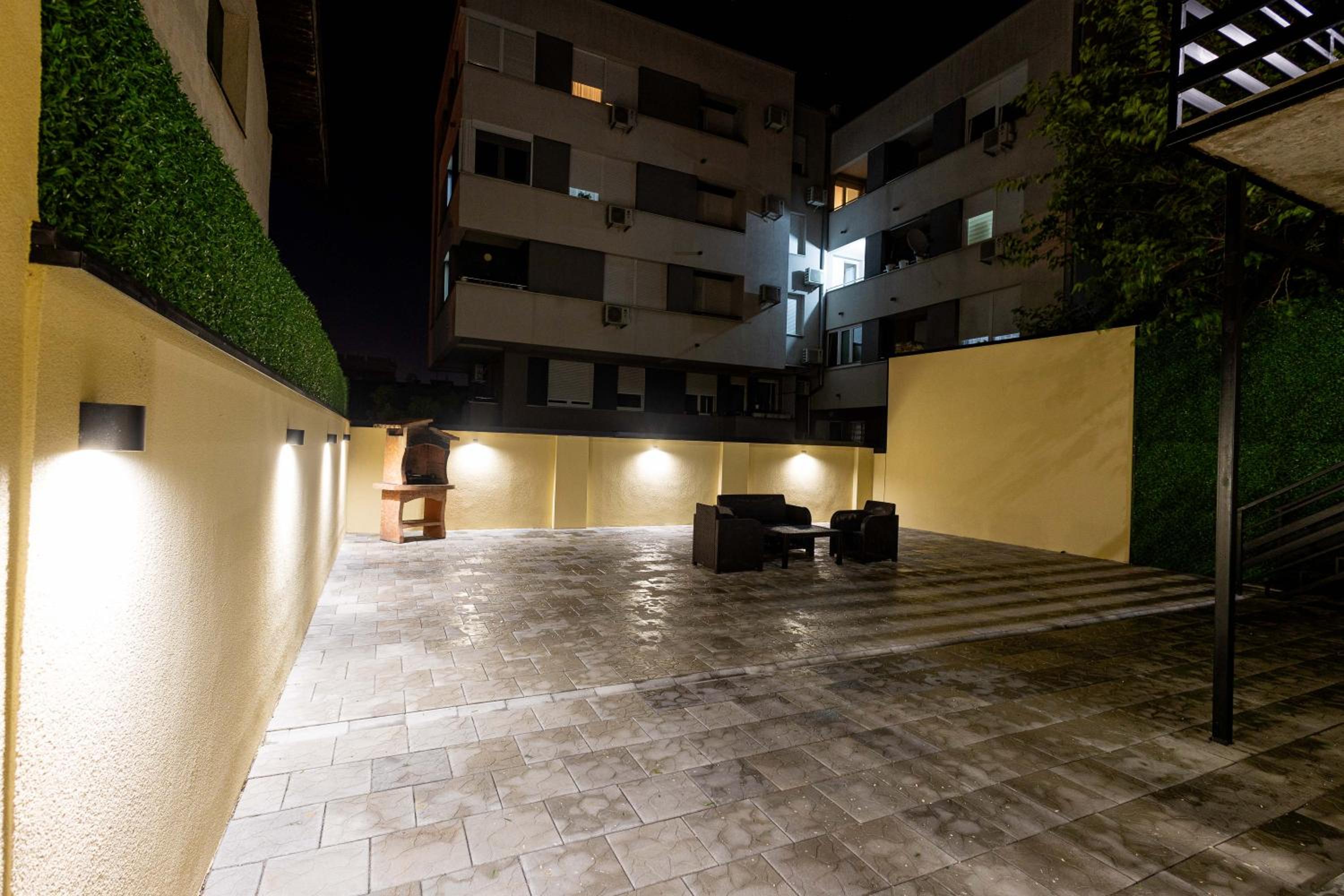 Luna Nera apartments