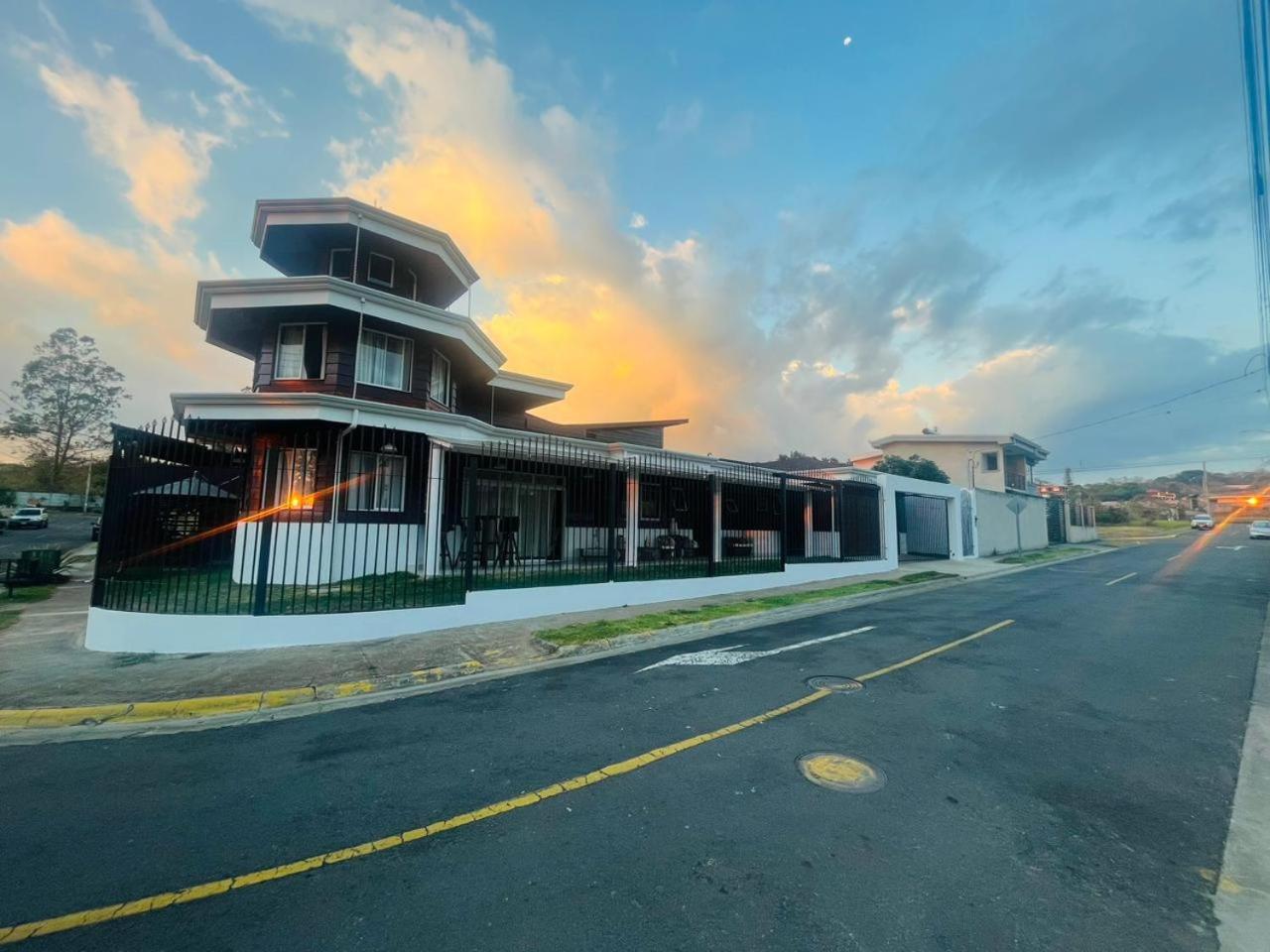 Casa Victoriana Aeropuerto