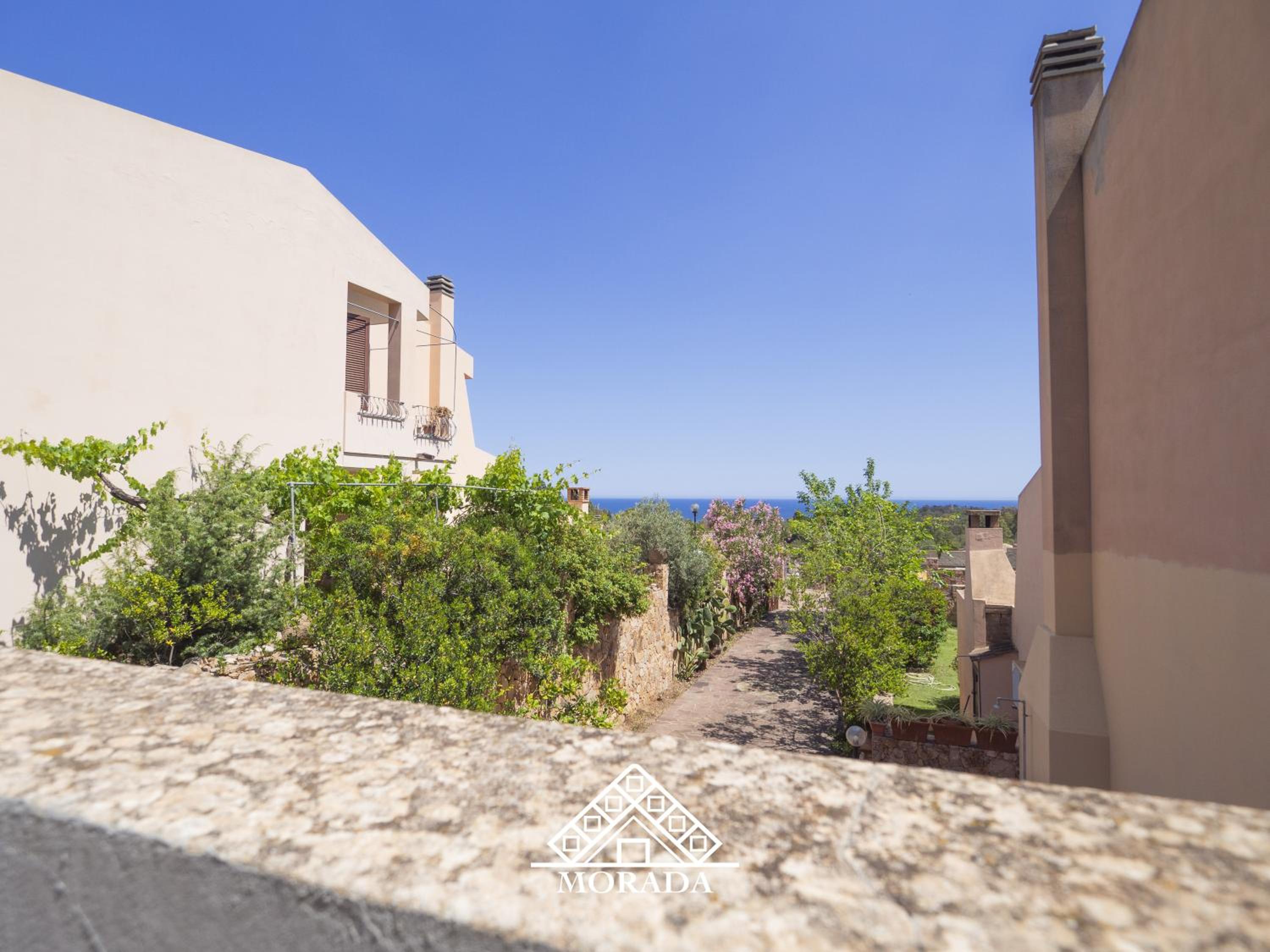 Casa Roccia - MORADA photo 3