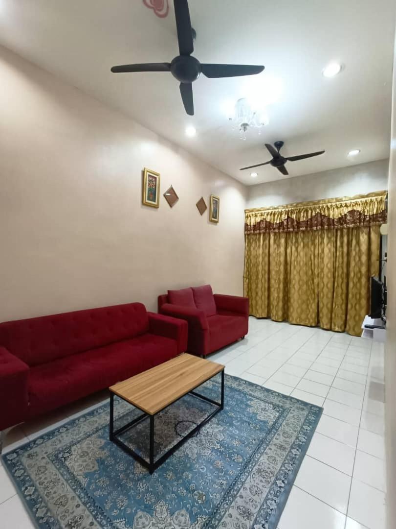 Faiq Homestay photo 2
