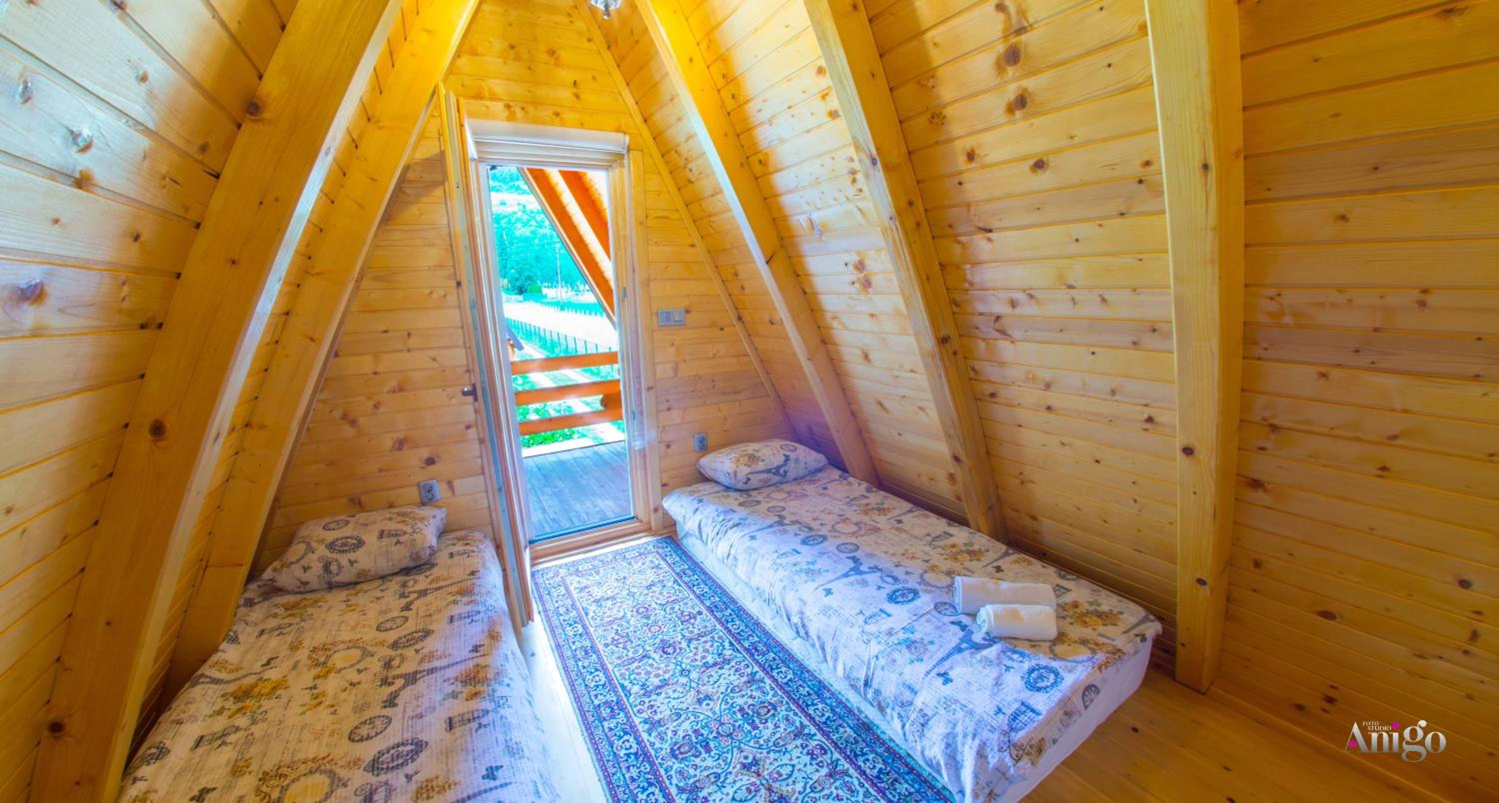 Pyramid Energy House