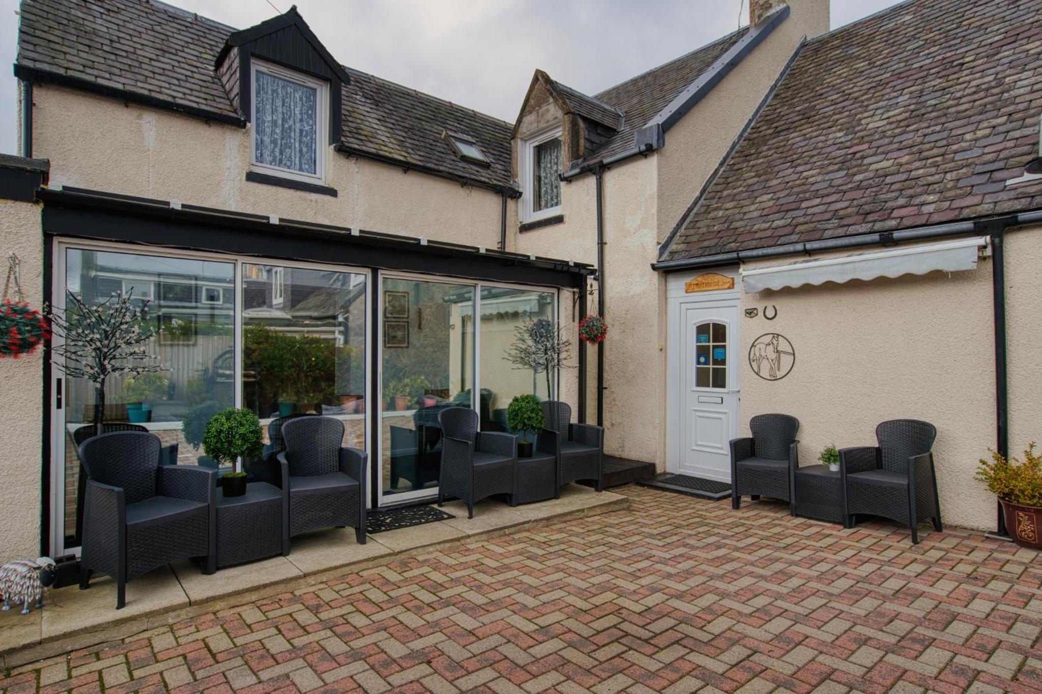 Pitfaranne Guest House