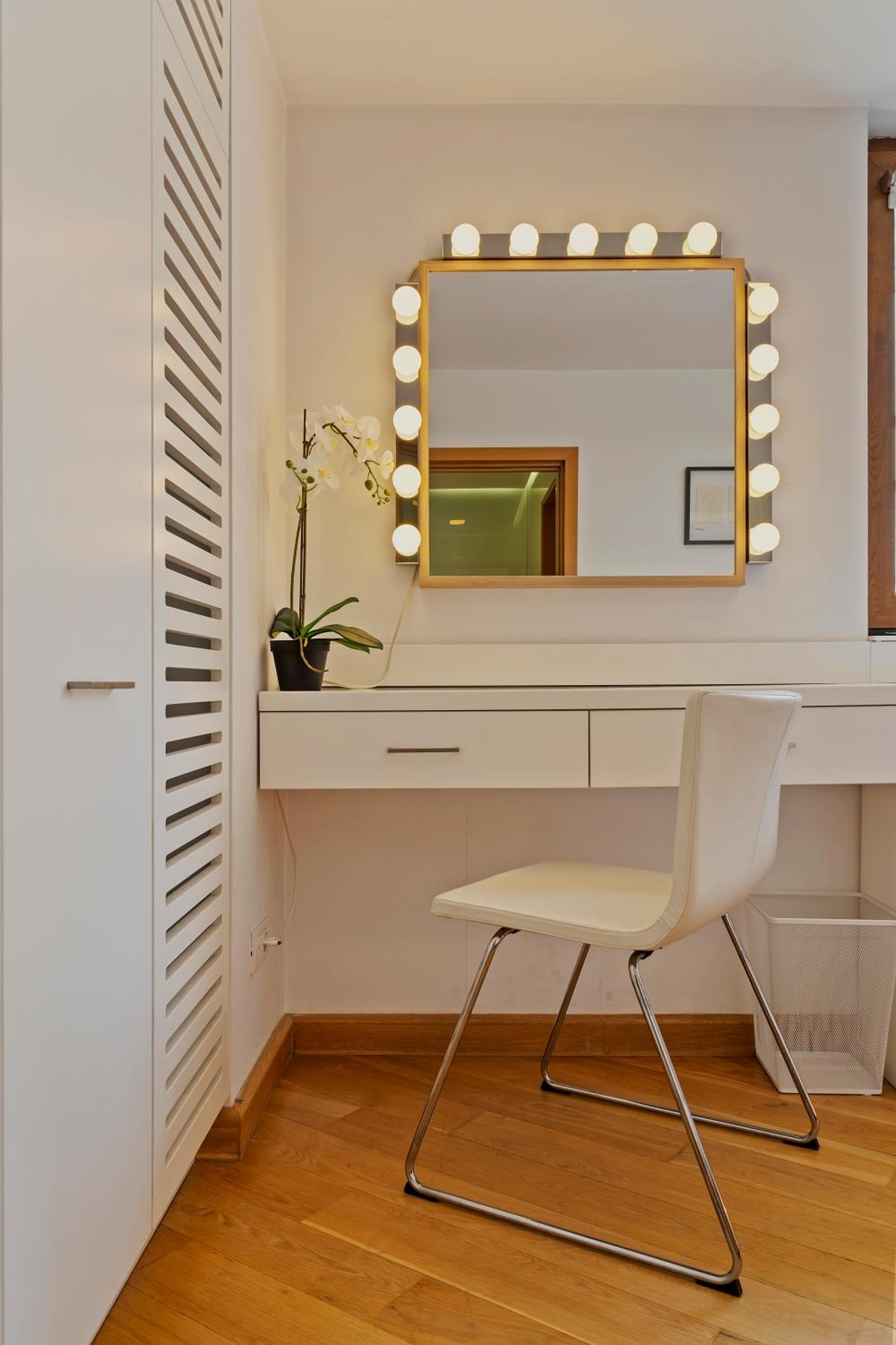 EDES Central Suite Perfect Location & Modern