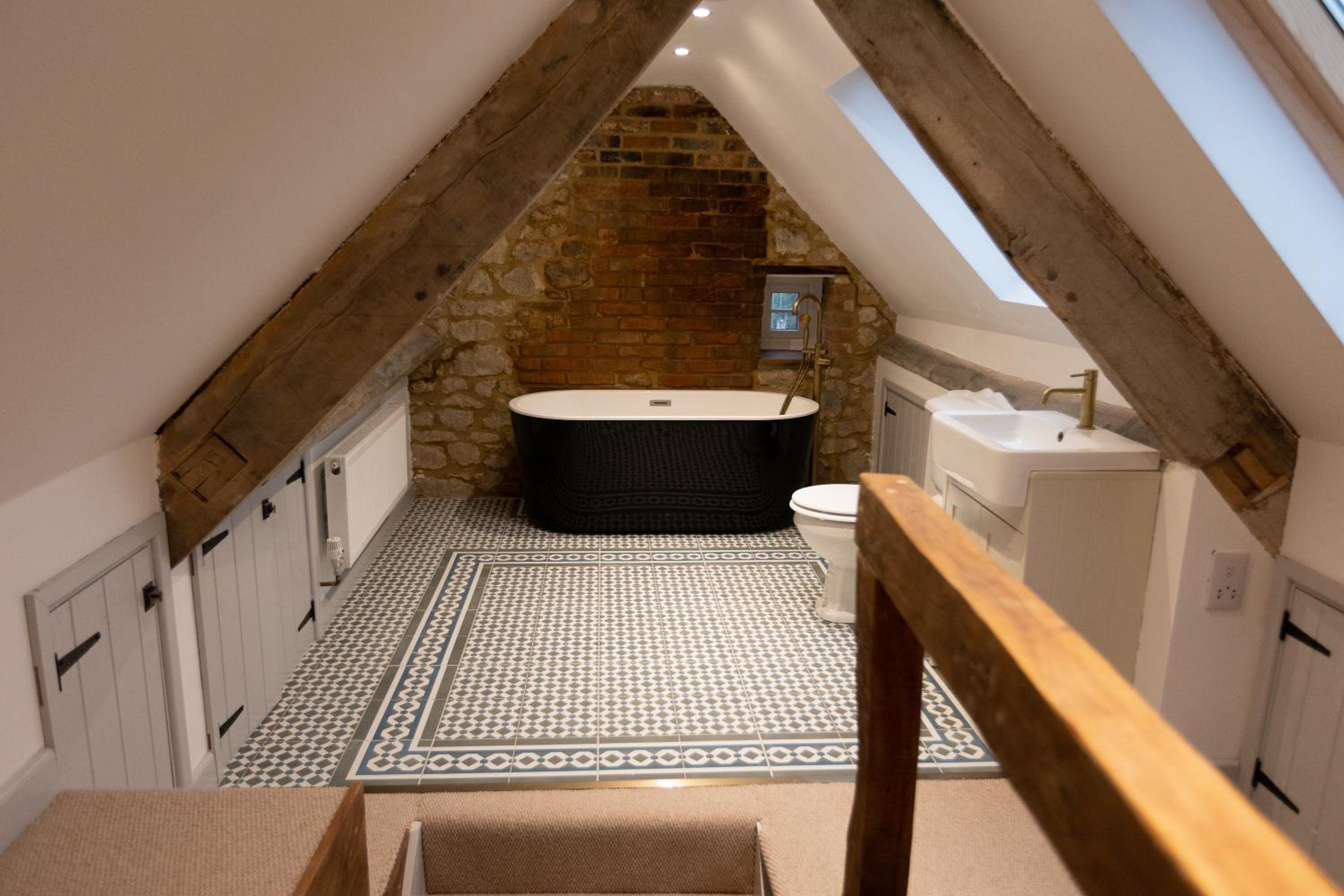 Cosy Country Townhouse in Woodstock view 2