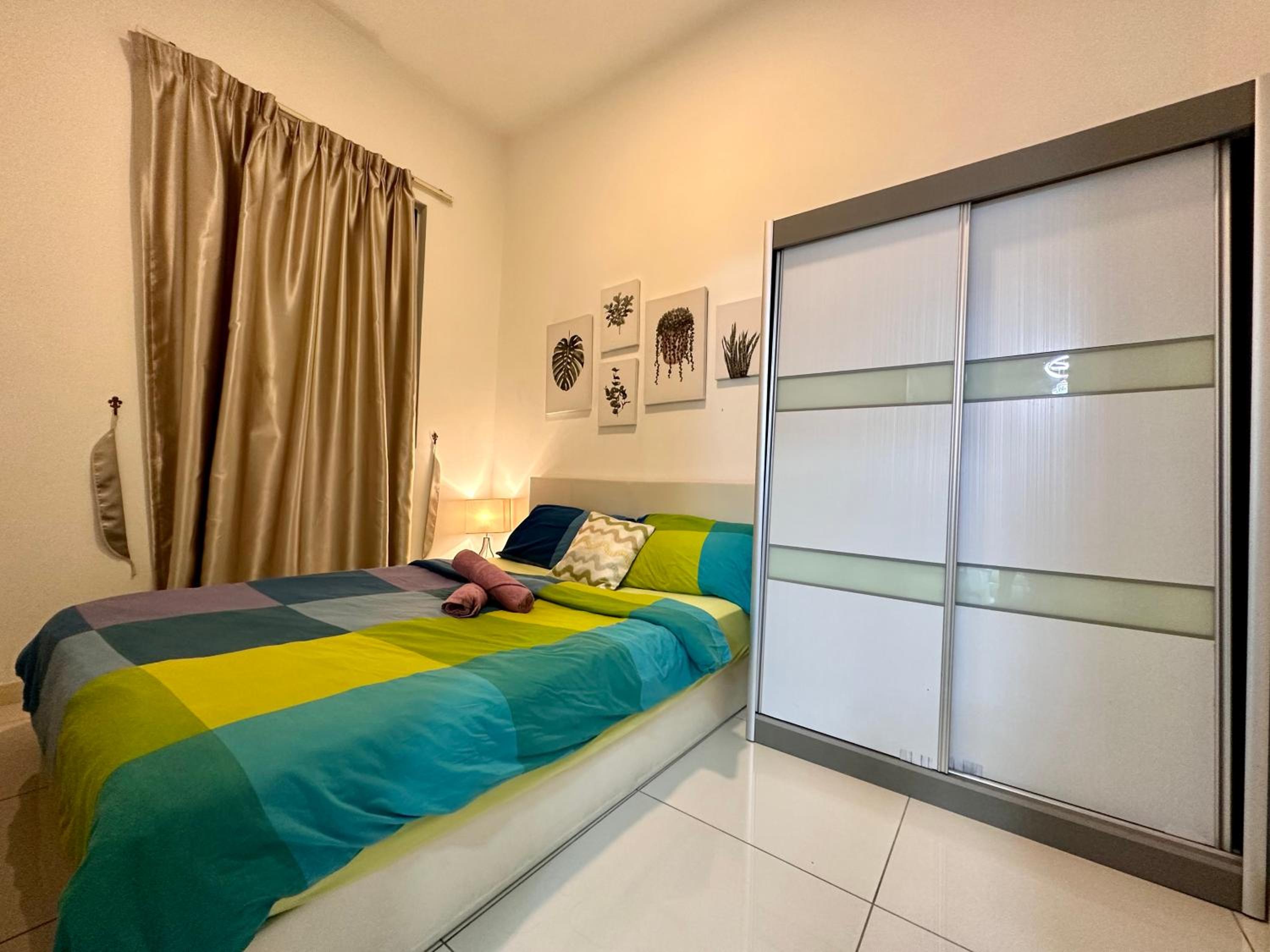 2BR Apartment @ Icon City photo 4