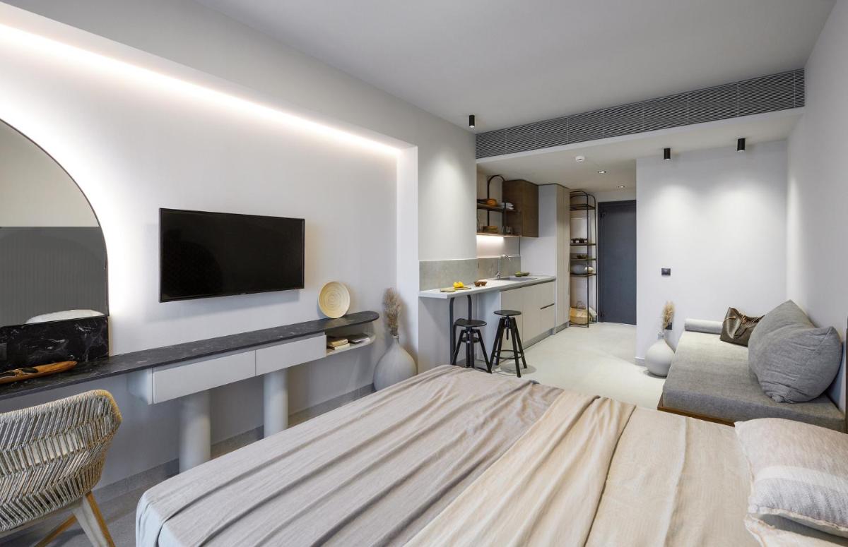 Anassa Boutique Living Nikiti view 2