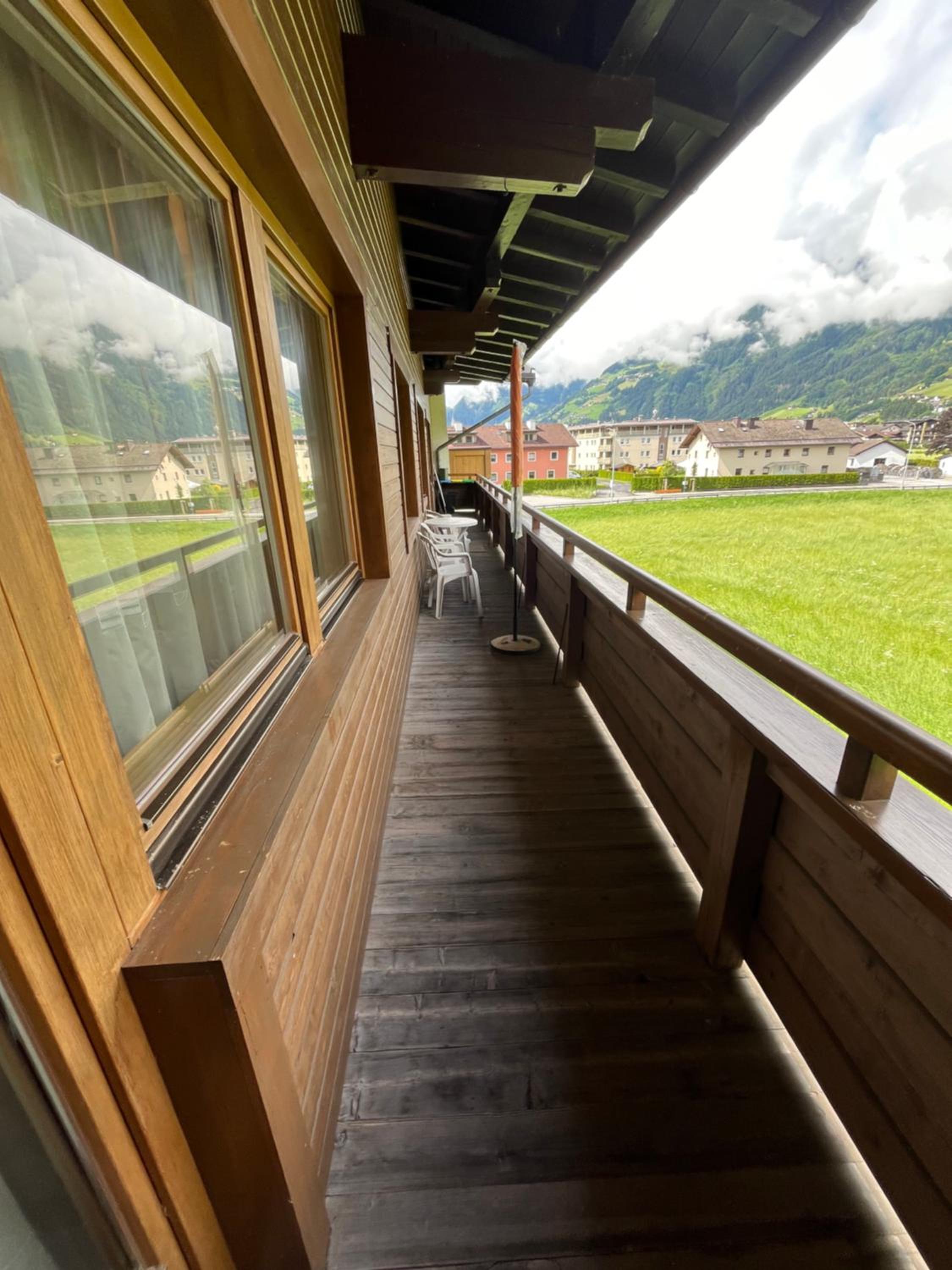 Zell Views Apartments