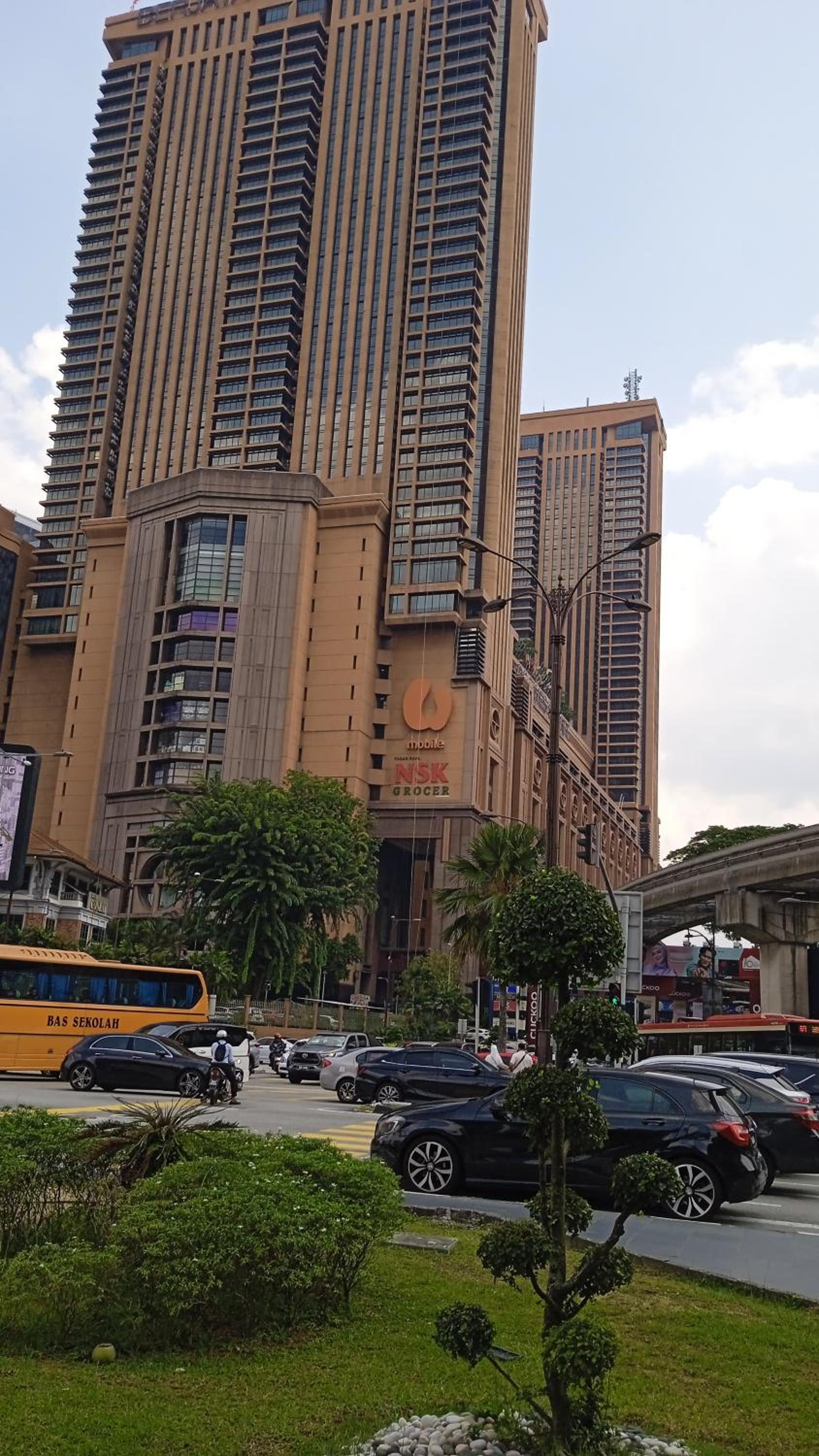 Visitor Service Suits at Times Square Bukitbintang K L