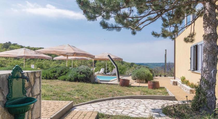 Villa Una Apartments