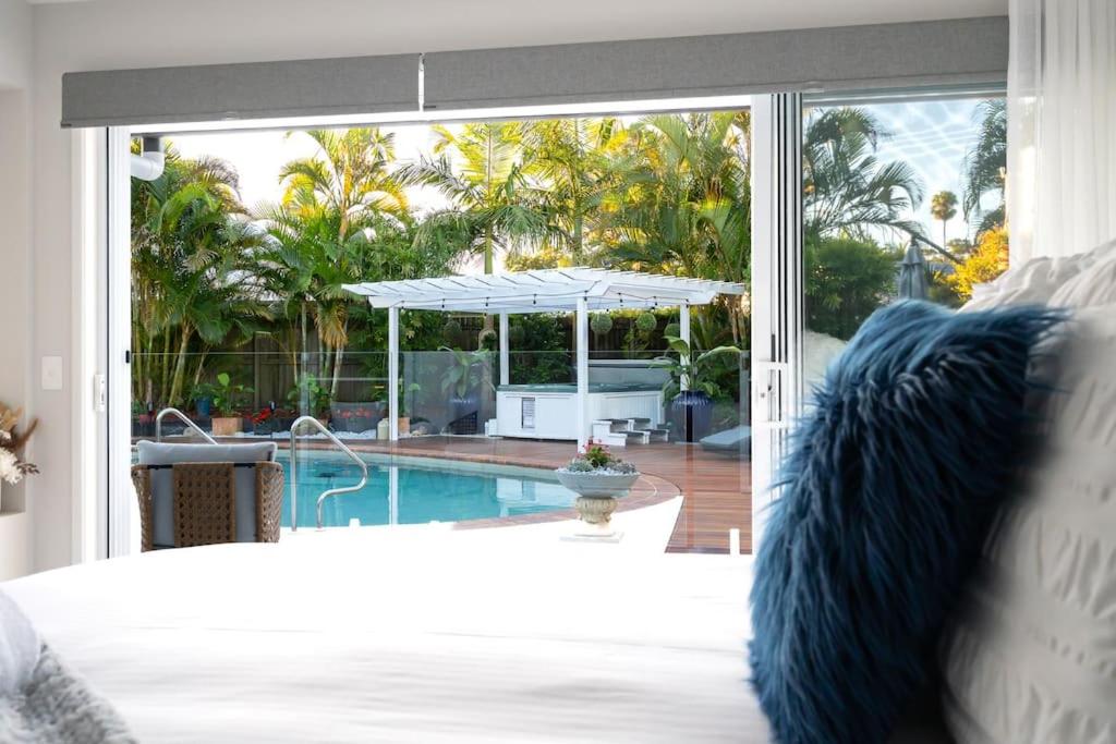 Luxury Mooloolaba Retreat with Spa & Pool