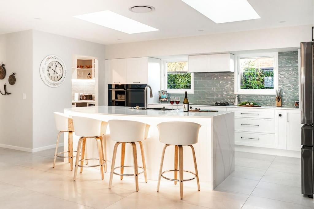 Luxury Mooloolaba Retreat with Spa & Pool