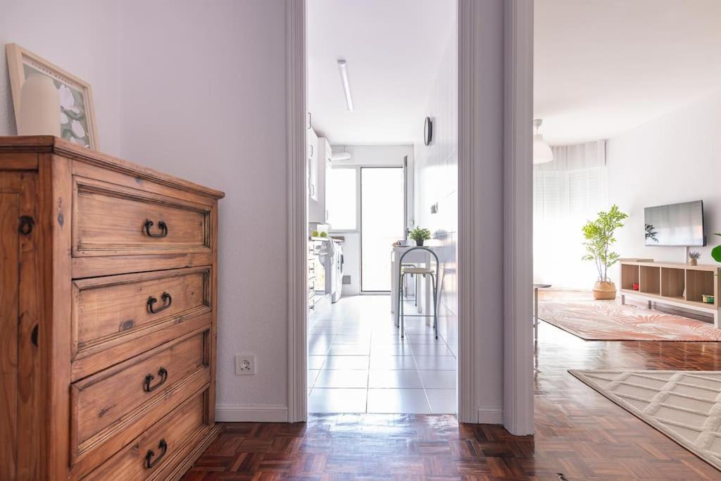 San Roman apartment with private parking