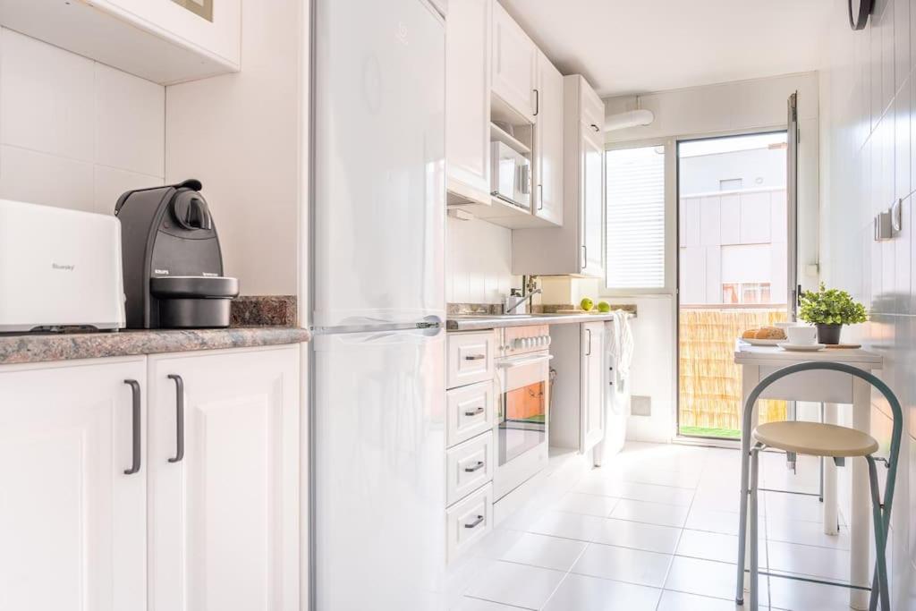 San Roman apartment with private parking