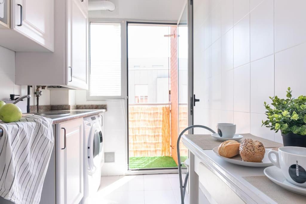 San Roman apartment with private parking