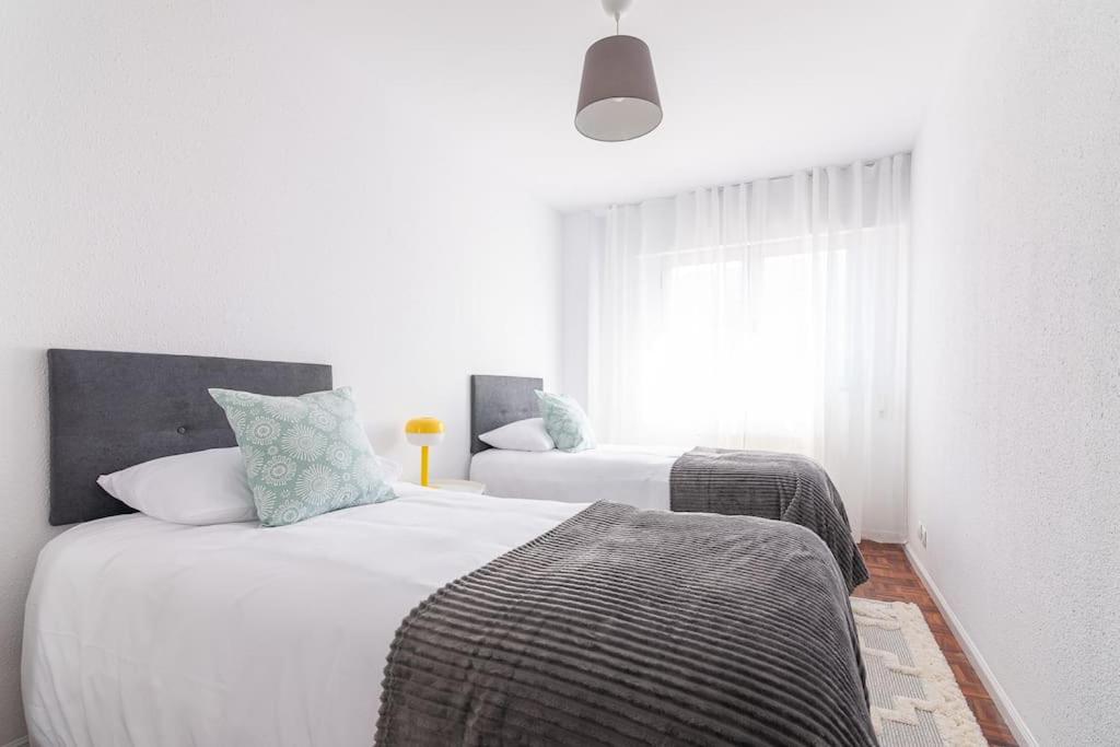 San Roman apartment with private parking