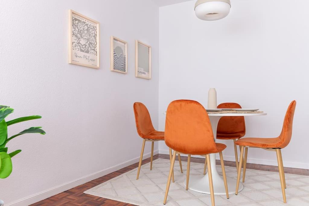 San Roman apartment with private parking