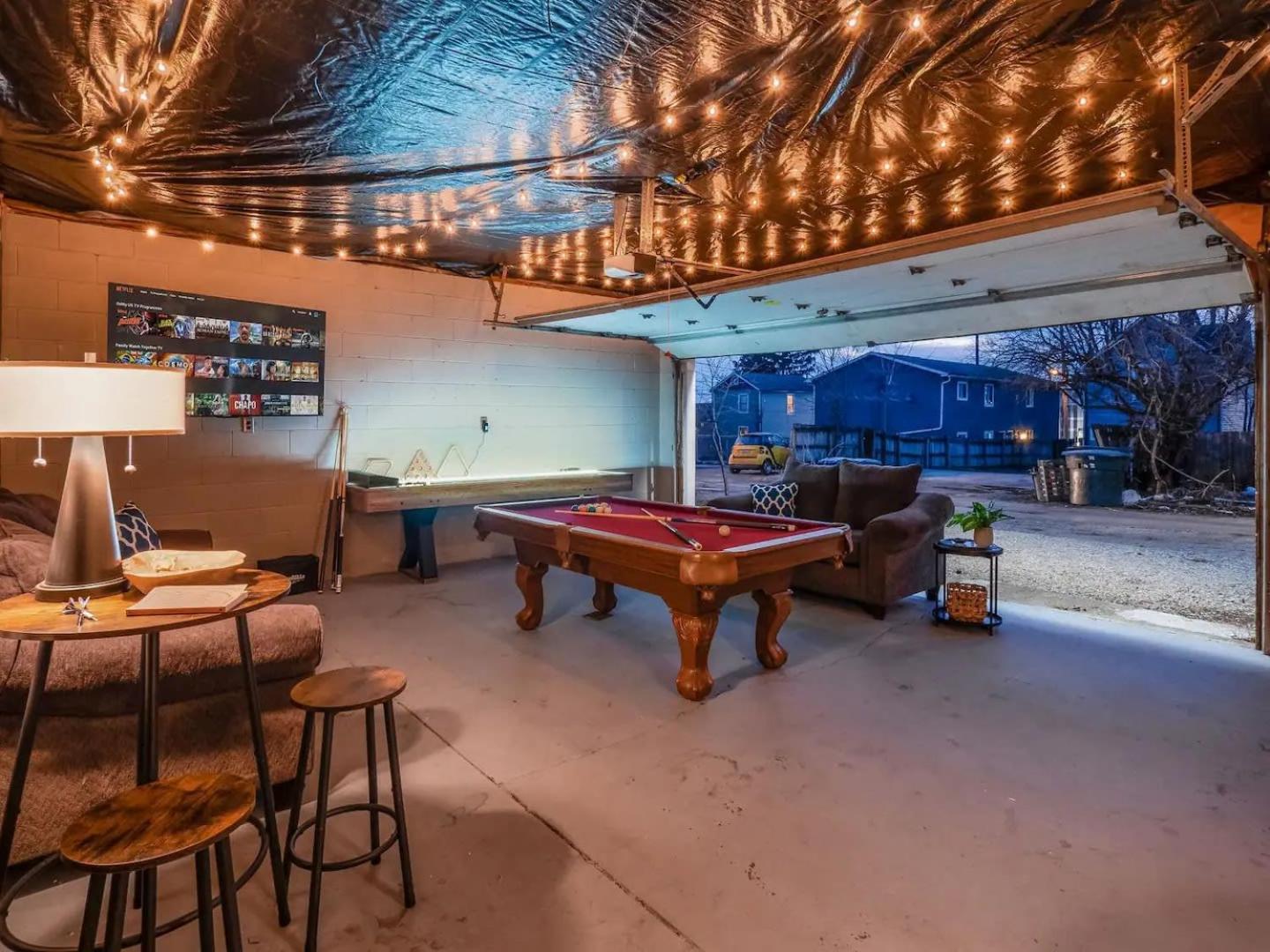 Fun upscale oasis w hot tub near OSU & Short North