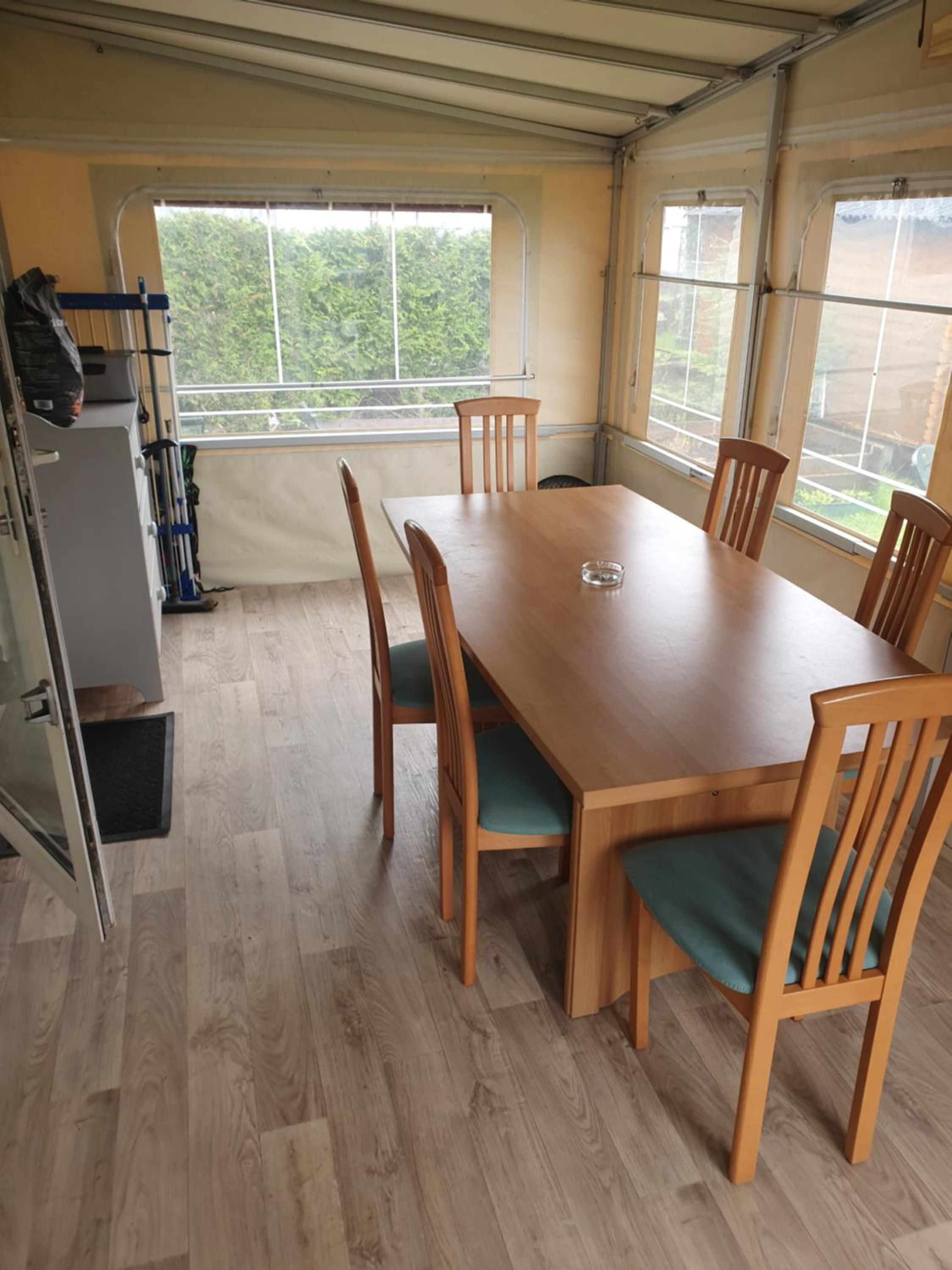 Bungalow 12mx3,60m avec grand jardin