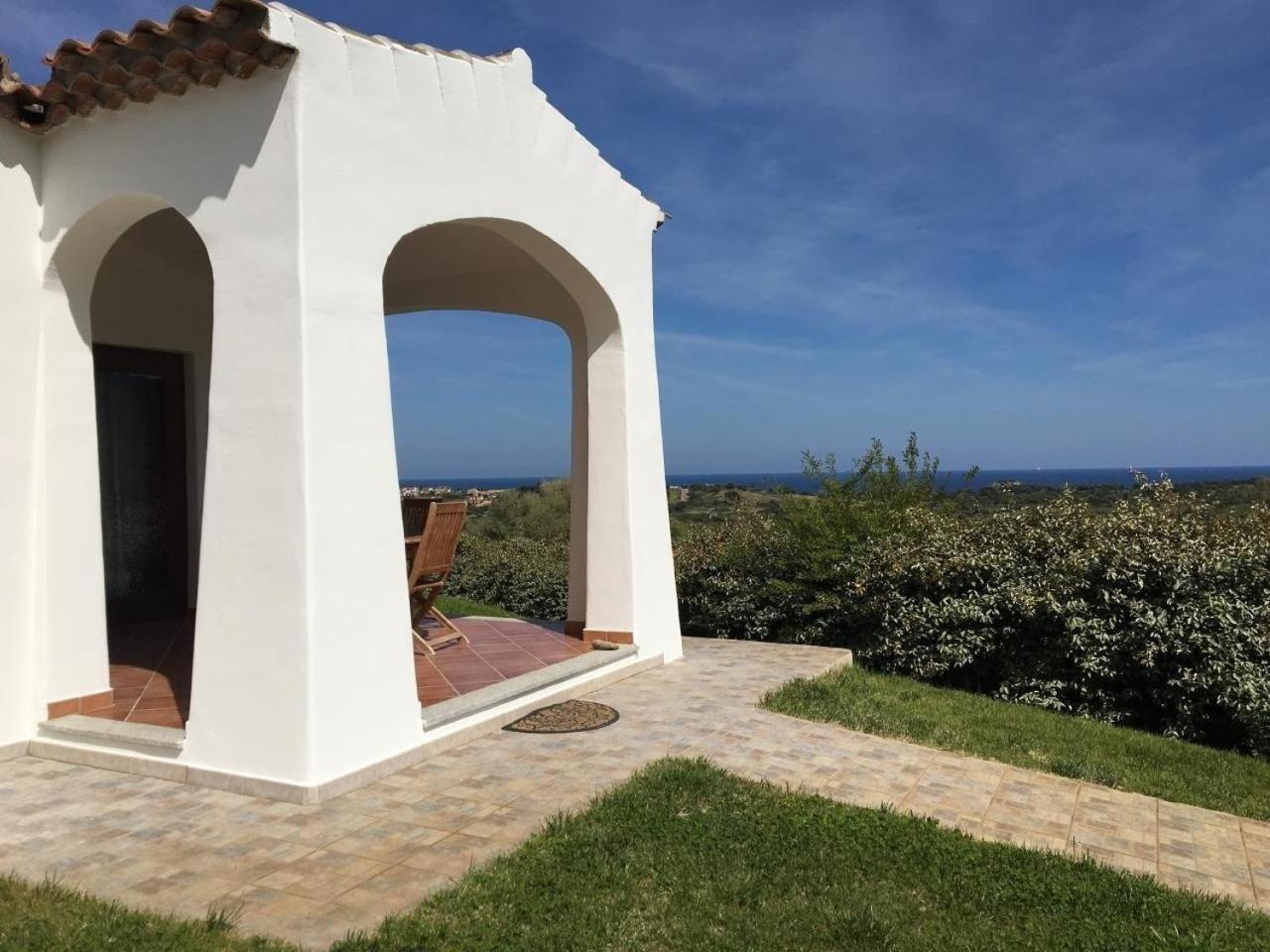 Nette Wohnung in Budoni mit gemeinschaftlichem Pool, Grill und Terrasse und Meerblick view 2