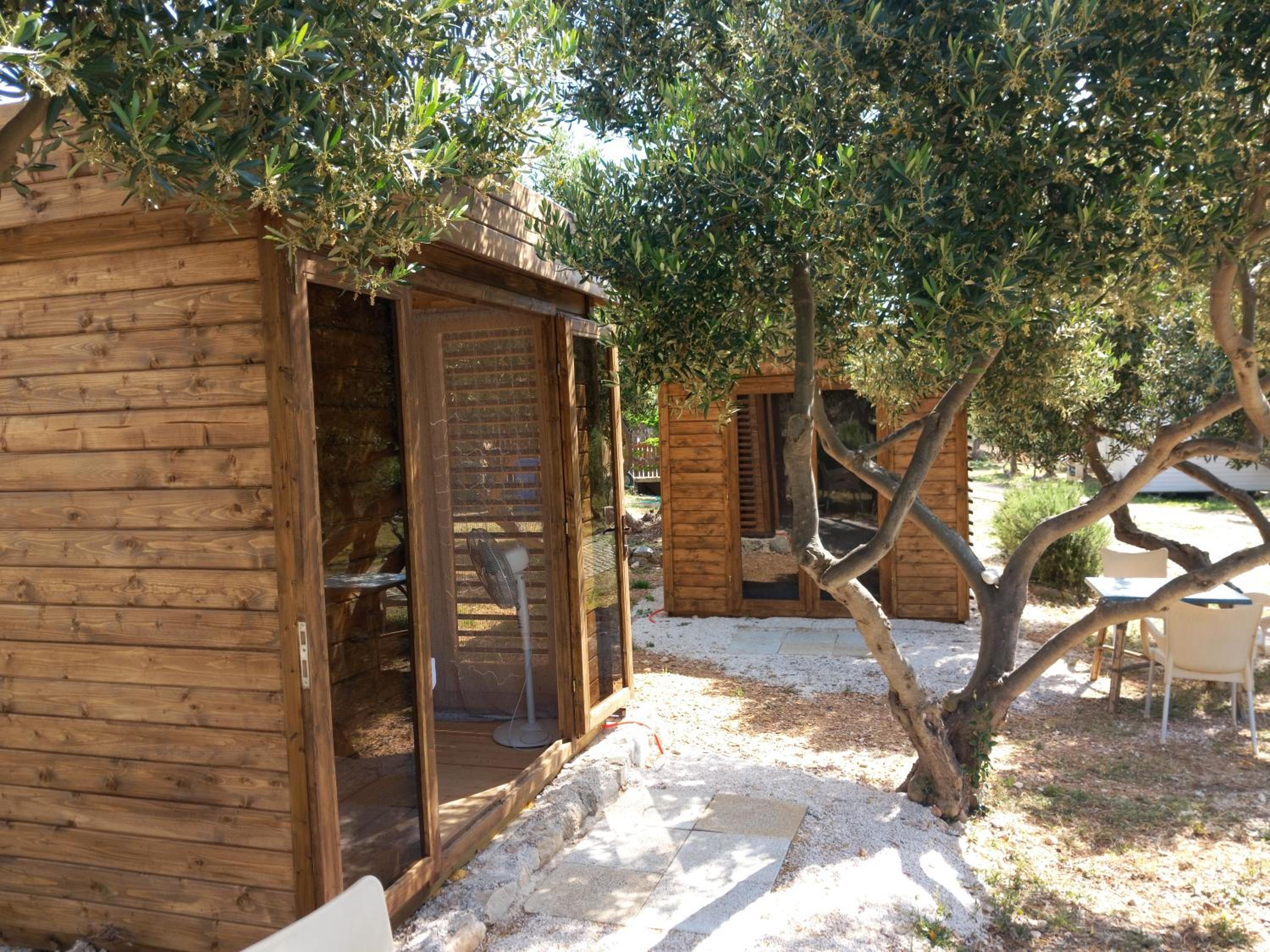 Camp Kopito view 3