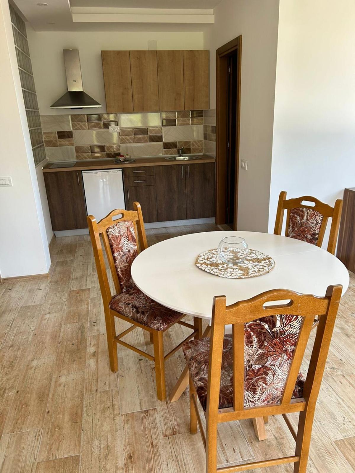 Apartmani Petkovic view 5