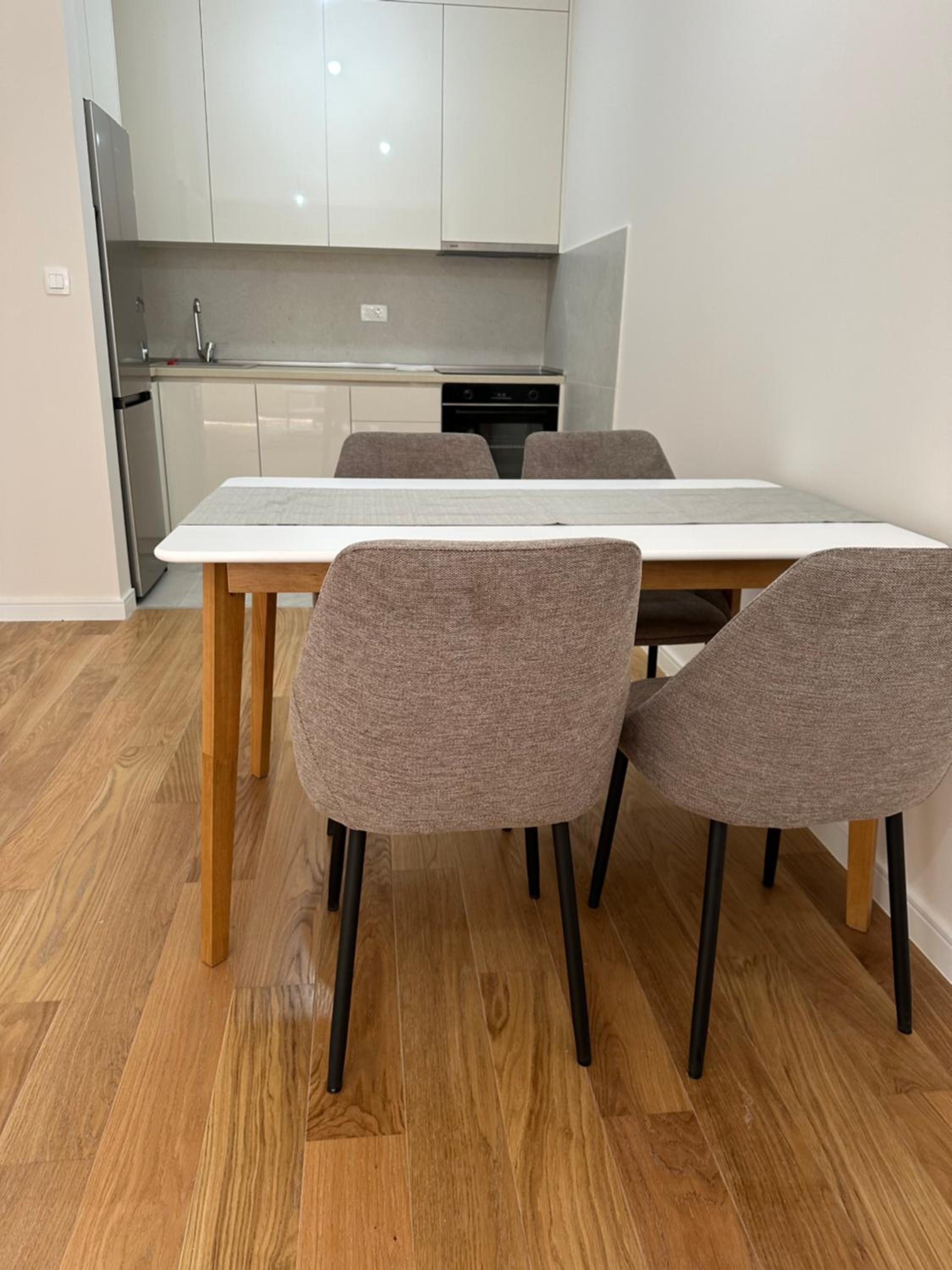 Cozy 1bd apartment Central point-GARAGE available 5e per day
